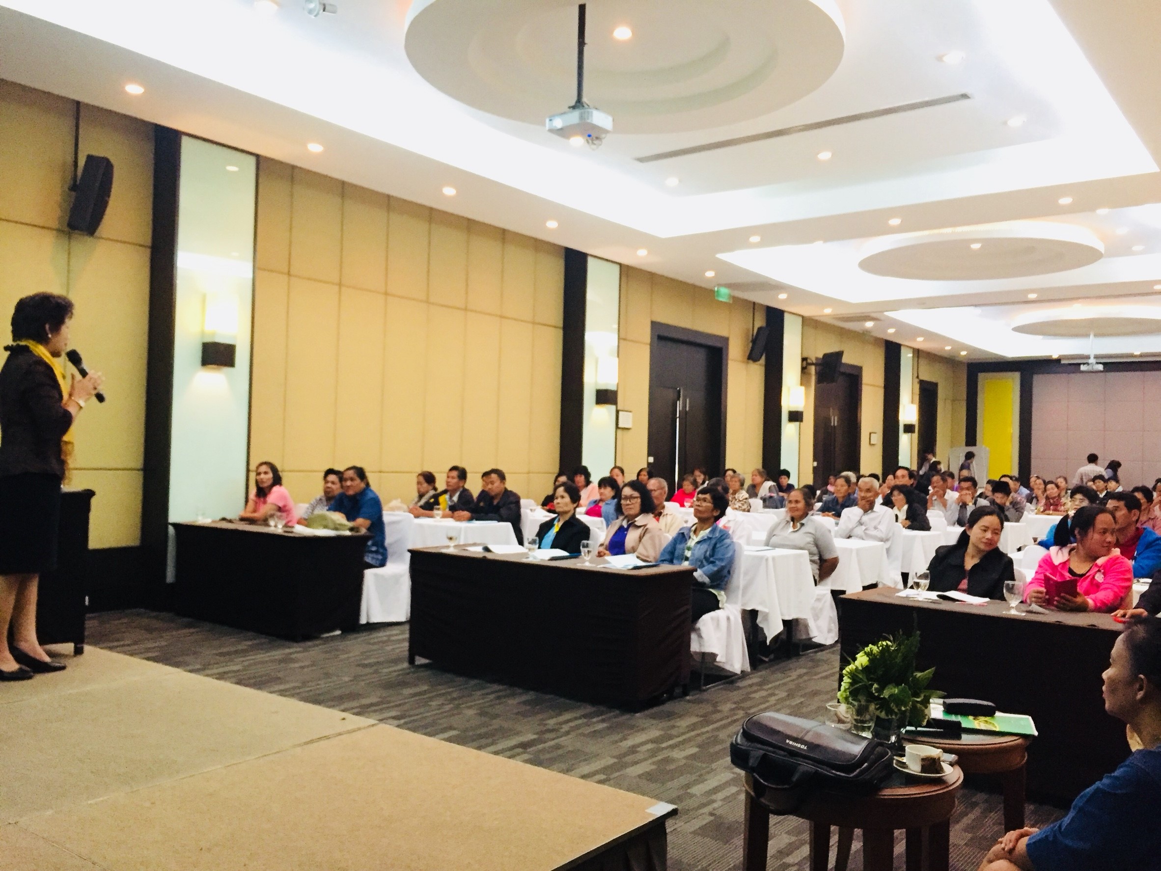 เตรียมความพร้อมแกนนำขยายผล ศก.พอเพียง จ.นนทบุรี