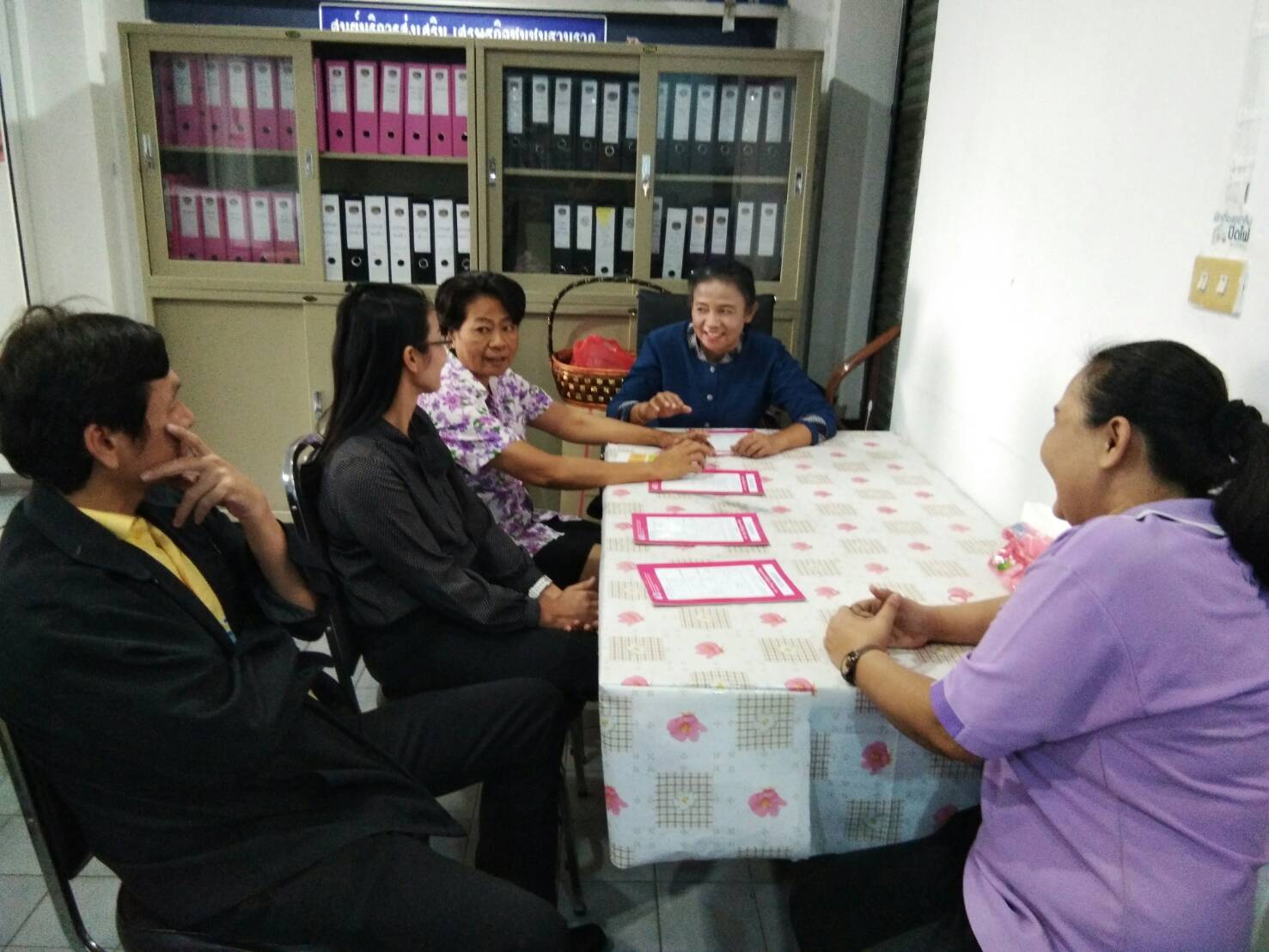 พช.นนทบุรี เร่งรัดติดตามการดำเนินงาน จปฐ.ปี 2561