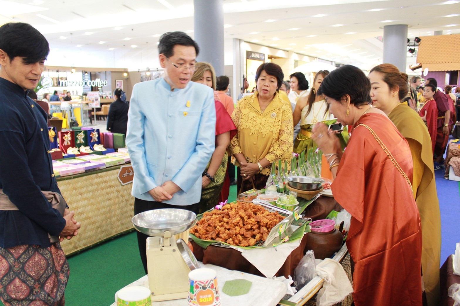 พิธีเปิดงาน “งานบ้านตลาดขวัญ ตำนานเมืองนนท์”