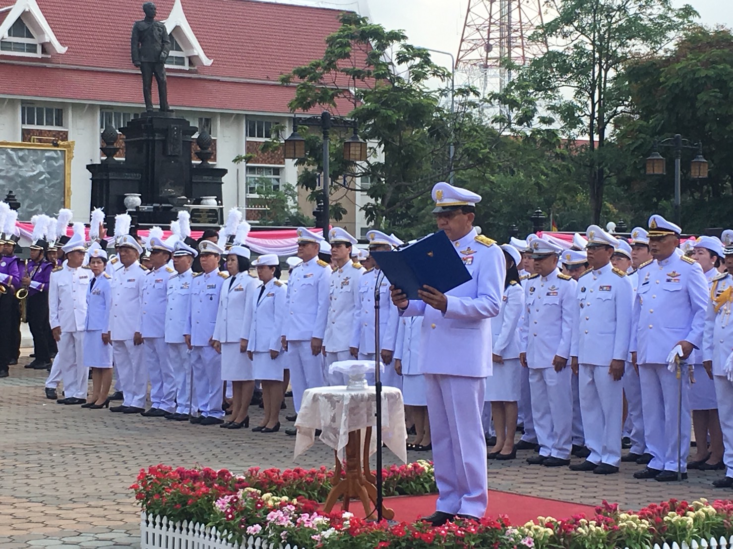 พช.นนทบุรี ร่วมวางพวงมาลาวันคล้ายวันสวรรคตสมเด็จพระนเรศวรมหาราช 25 เมย.
