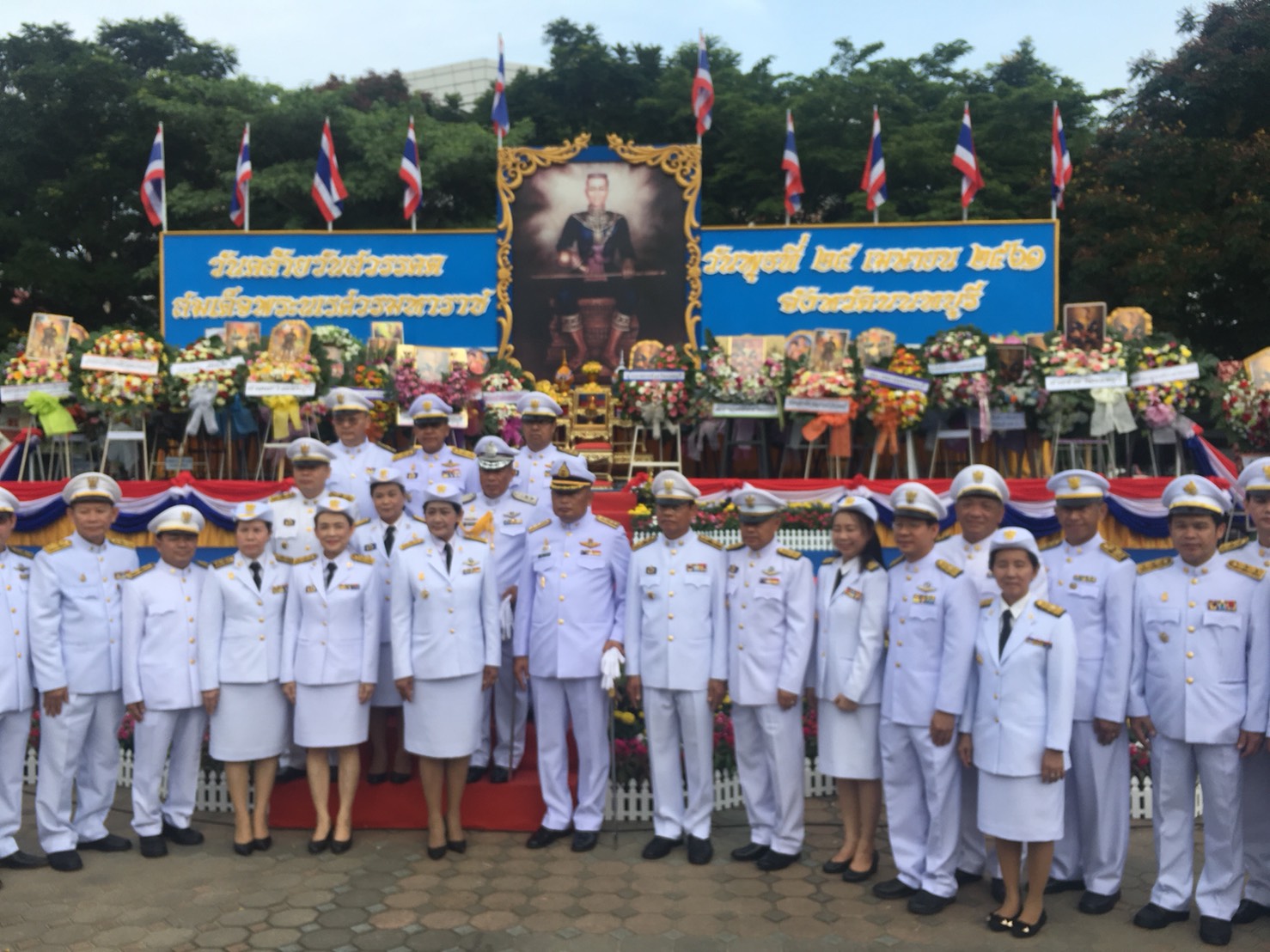 พช.นนทบุรี ร่วมวางพวงมาลาวันคล้ายวันสวรรคตสมเด็จพระนเรศวรมหาราช 25 เมย.