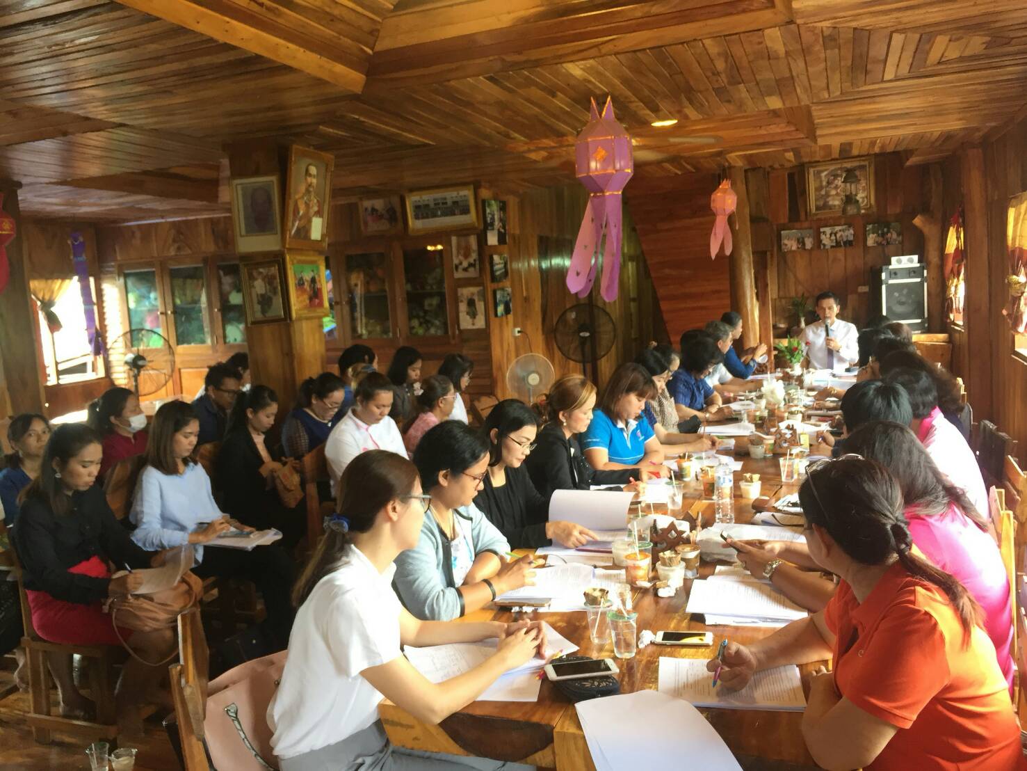 ประชุมสัญจร สพจ.นนทบุรี