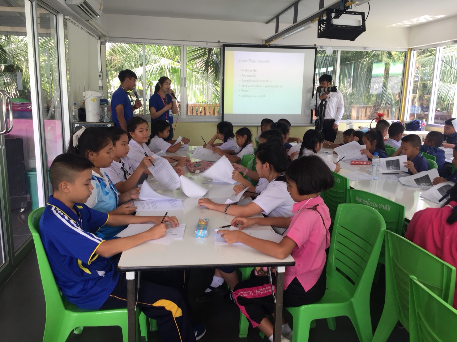 สพจ.นนทุบรี อบรมมัคคุเทศก์น้อยตามโครงการท่องเที่ยวตลาดน้ำประชารัฐสวนบัว