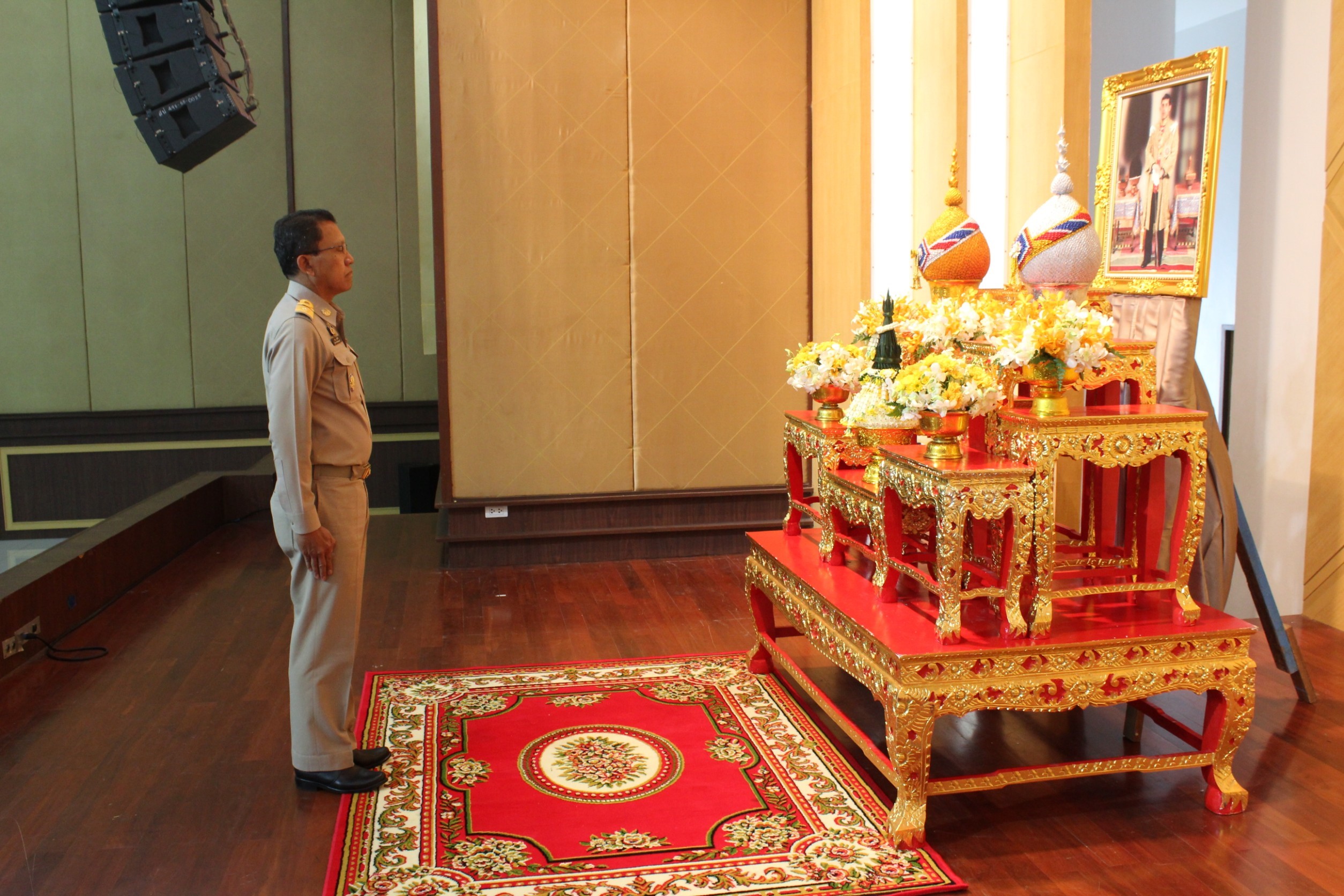 บรมโครงการจิตอาสาพระราชทานตามแนวพระราชดำริ “หลักสูตรหลักประจำ” รุ่นที่ 1/61 “เป็นเบ้า เป็นแม่พิมพ์” ซึ่งวิทยากรมาอบรมให้ความรู้เรื่องสถาบันพระมหากษัตริย์กับประเทศไทย และทำกิจกรรมสาธารณะประโยชน์