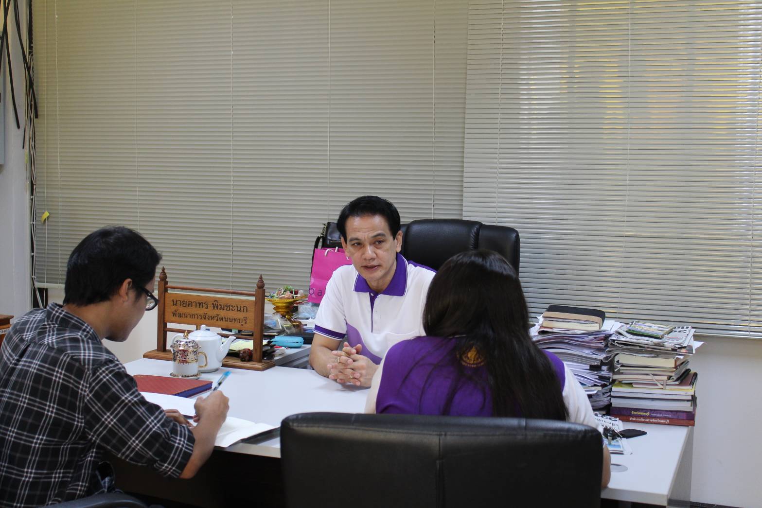 ให้สัมภาษณ์และข้อมูล กับทีมงานเทศบาลเมืองบางบัวทอง เรื่อง โครงการชุมชนท่องเที่ยว OTOP นวัตวิถี จังหวัดนนทบุรี