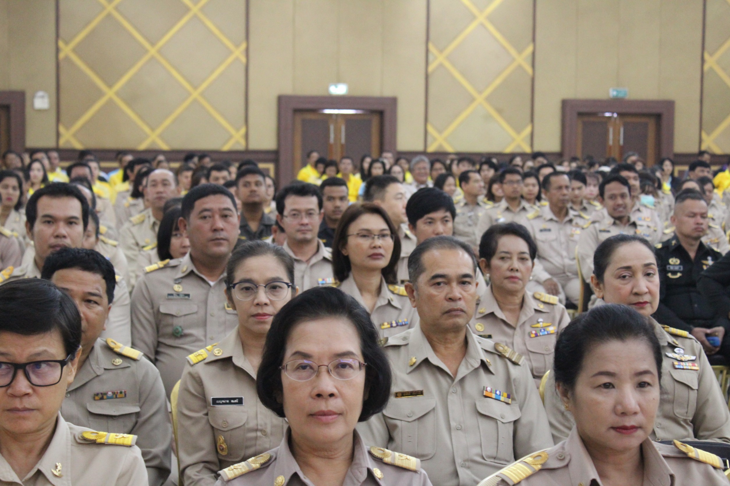 บรมโครงการจิตอาสาพระราชทานตามแนวพระราชดำริ “หลักสูตรหลักประจำ” รุ่นที่ 1/61 “เป็นเบ้า เป็นแม่พิมพ์” ซึ่งวิทยากรมาอบรมให้ความรู้เรื่องสถาบันพระมหากษัตริย์กับประเทศไทย และทำกิจกรรมสาธารณะประโยชน์