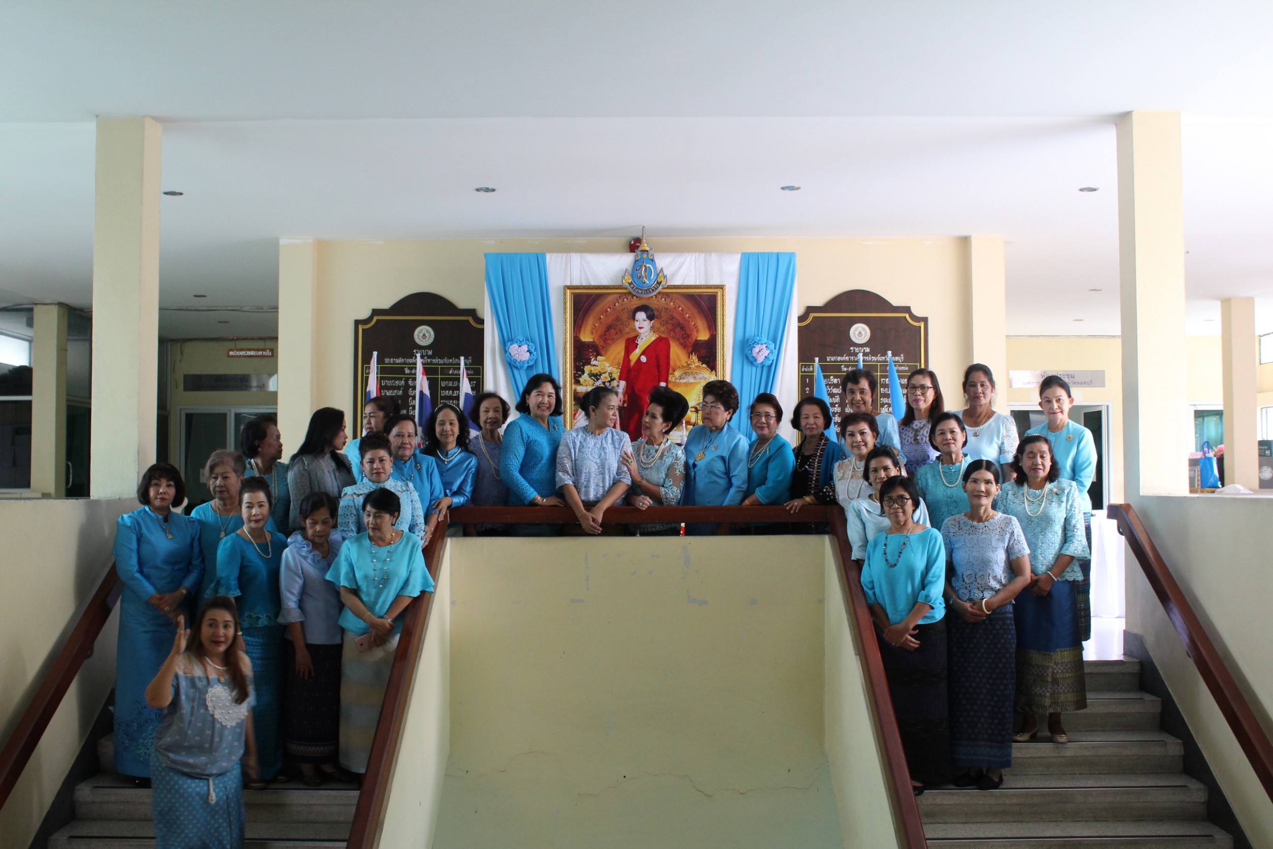 @สพจ.นนทบุรี>วันที่ 17 สิงหาคม 2561 เวลา 09.00 น.นายอาทร พิมชะนก พัฒนาการจังหวัด มอบหมาย ให้ นางวชิรพร แจ้งเอี่ยม หัวหน้ากลุ่มงานส่งเสริมการพัฒนาชุมชน พร้อมด้วยทีมงาน ประชุมคณะกรรมการพัฒนาสตรีจังหวัด (กพสจ.)นนทบุรี