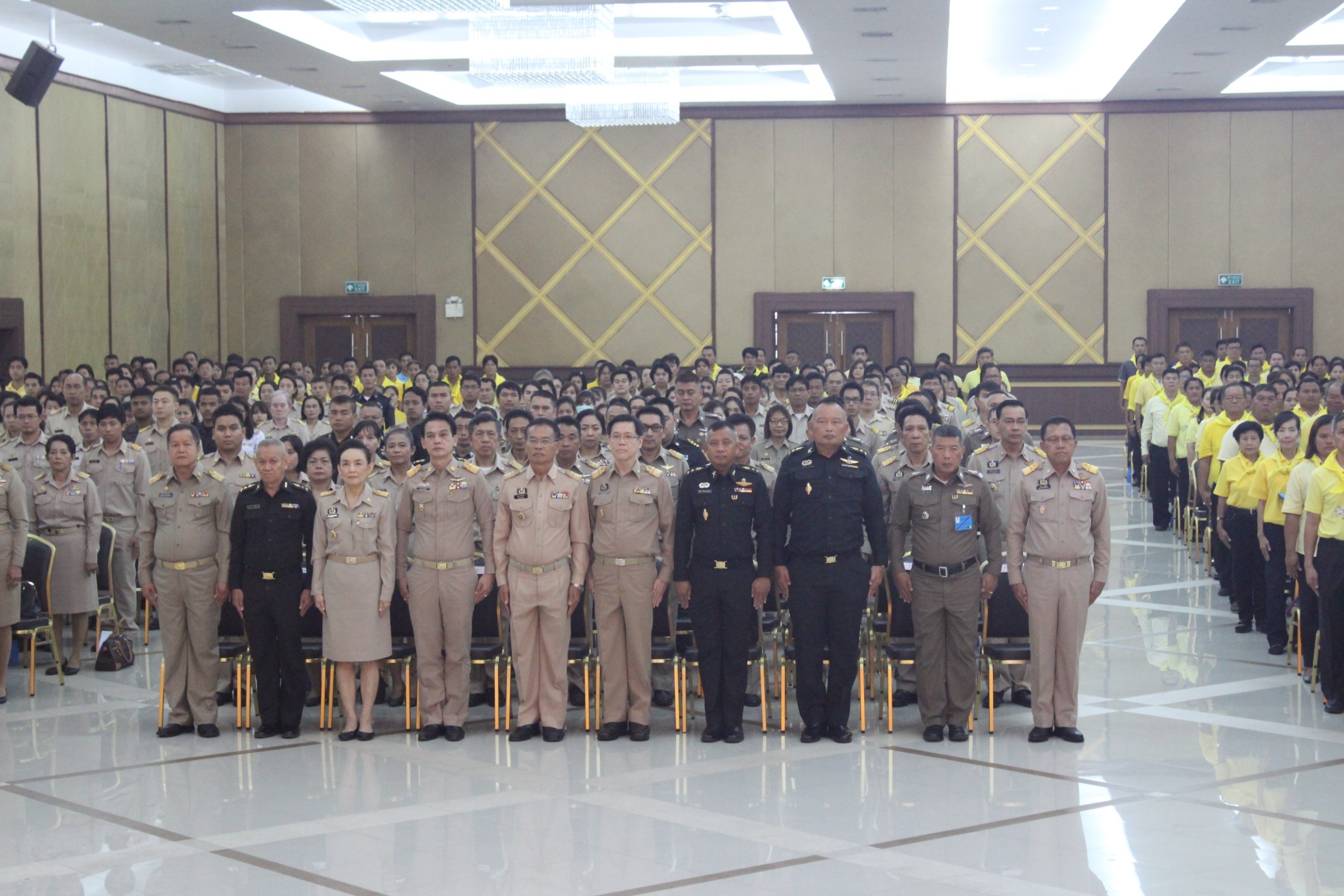 บรมโครงการจิตอาสาพระราชทานตามแนวพระราชดำริ “หลักสูตรหลักประจำ” รุ่นที่ 1/61 “เป็นเบ้า เป็นแม่พิมพ์” ซึ่งวิทยากรมาอบรมให้ความรู้เรื่องสถาบันพระมหากษัตริย์กับประเทศไทย และทำกิจกรรมสาธารณะประโยชน์