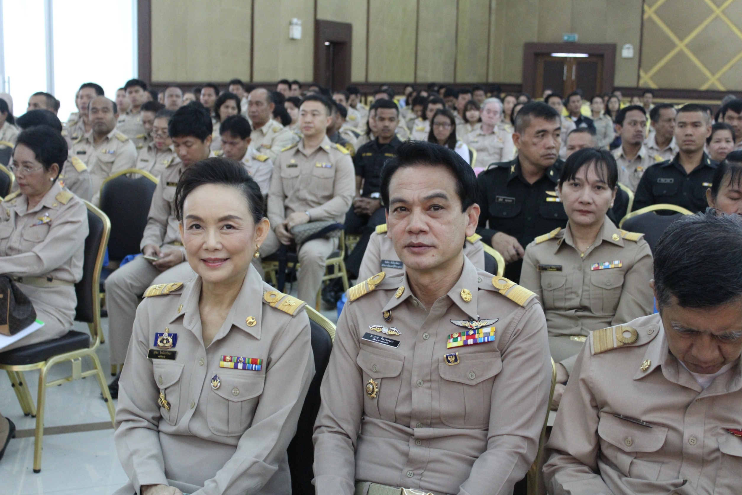 บรมโครงการจิตอาสาพระราชทานตามแนวพระราชดำริ “หลักสูตรหลักประจำ” รุ่นที่ 1/61 “เป็นเบ้า เป็นแม่พิมพ์” ซึ่งวิทยากรมาอบรมให้ความรู้เรื่องสถาบันพระมหากษัตริย์กับประเทศไทย และทำกิจกรรมสาธารณะประโยชน์