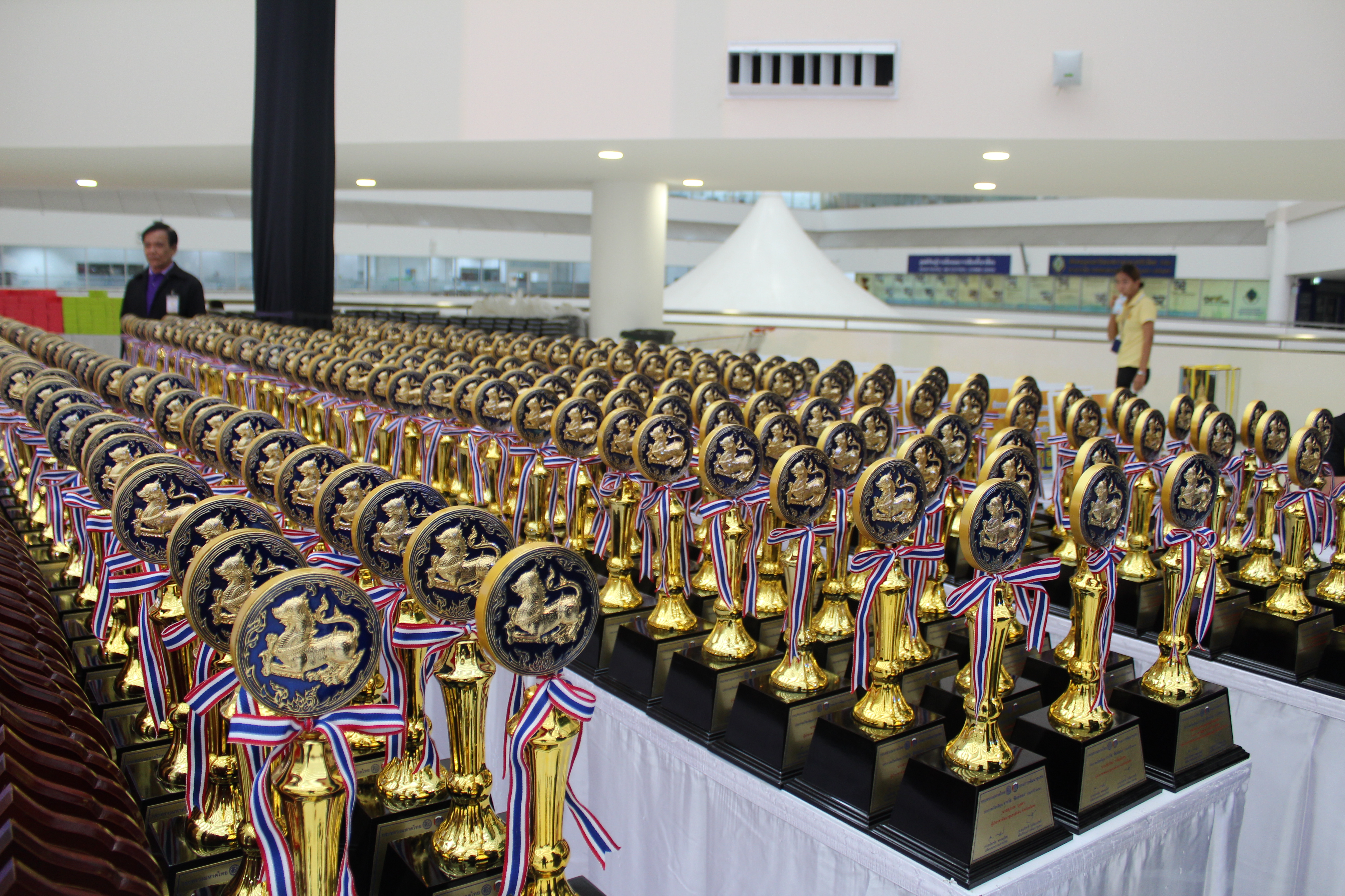 @สพจ.นนทบุรี>วันที่ 3 กันยายน 2561 นายอภิชาติ โตดิลกเวชช์ อธิบดีกรมการพัฒนาชุมชน กระทรวงมหาดไทย เป็นประธานเปิดงาน “มหกรรมสานพลังประชารัฐพัฒนาเศรษฐกิจฐานราก (CD Day 2018)” ครั้งที่ 9