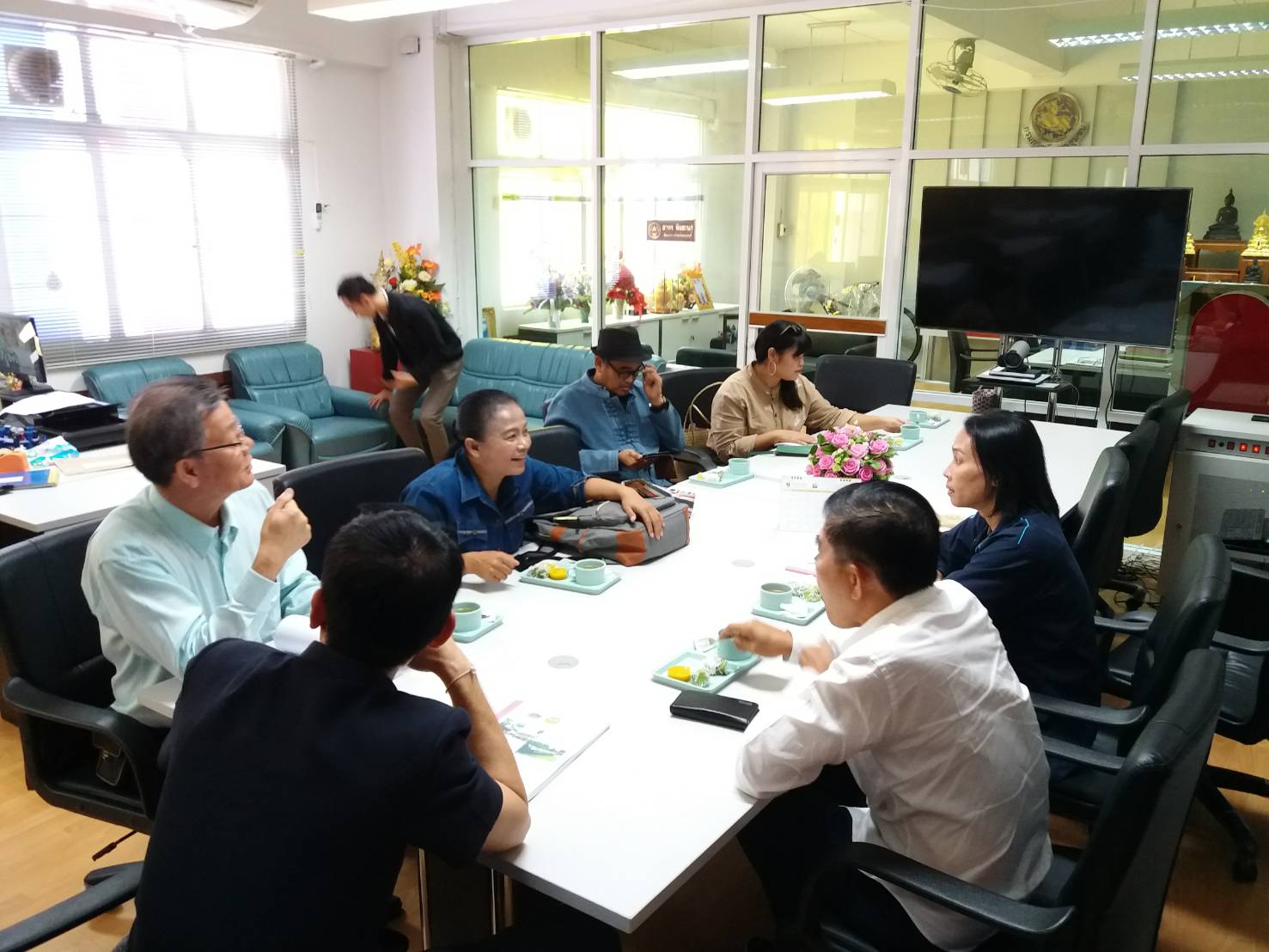 @สพจ.นนทบุรี>วันที่ 5 กันยายน 2561 นายไพบูลย์  บูรณะสันติ ผู้ตรวจราชการกรมการพัฒนาชุมชน ประธานคณะทำงานฯ ประธานกรรมการ การประกวดชุมชนท่องเที่ยว OTOP นวัตวิถีต้นแบบพร้อมทีมงาน ลงพื้นที่คัดเลือกชุมชนท่องเที่ยว OTOPนวัตวิถีต้นแบบ