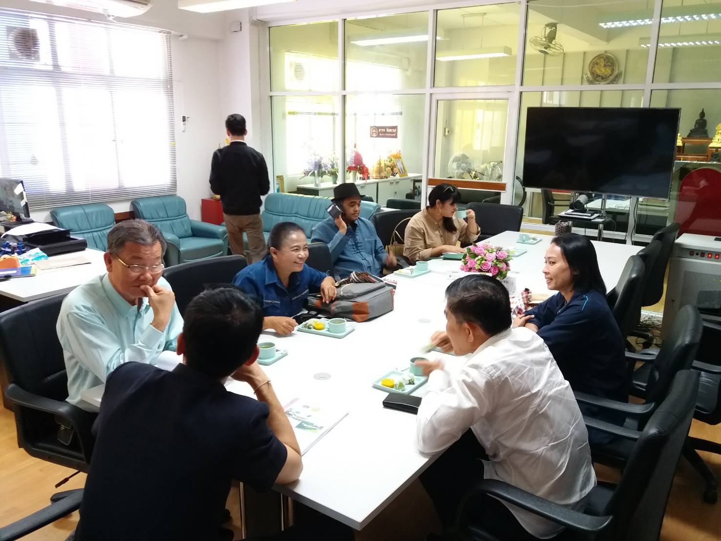 @สพจ.นนทบุรี>วันที่ 5 กันยายน 2561 นายไพบูลย์  บูรณะสันติ ผู้ตรวจราชการกรมการพัฒนาชุมชน ประธานคณะทำงานฯ ประธานกรรมการ การประกวดชุมชนท่องเที่ยว OTOP นวัตวิถีต้นแบบพร้อมทีมงาน ลงพื้นที่คัดเลือกชุมชนท่องเที่ยว OTOPนวัตวิถีต้นแบบ