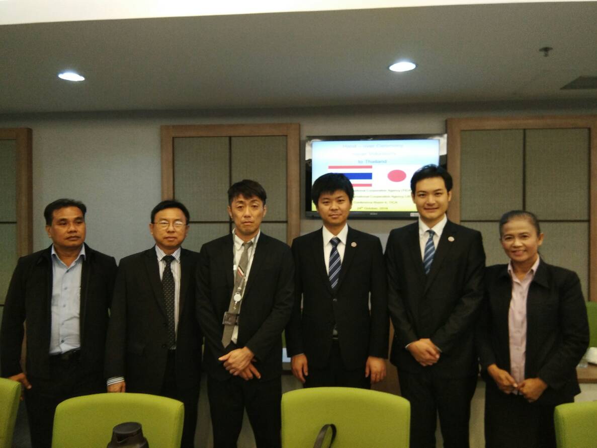 @สพจ.นนทบุรี>วันที่ 24 ตุลาคม 2561 นายอาทร พิมชะนก พัฒนาการจังหวัดนนทบุรี มอบหมายให้ นางวชิรพร แจ้งเอี่ยม หัวหน้ากลุ่มงานส่งเสริมการพัฒนาชุมชน