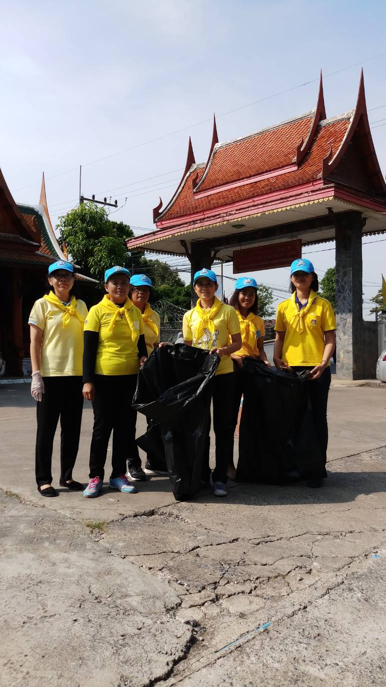 @สพจ.นนทบุรี>วันที่ 19 ตุลาคม 2561 เวลา 07.00 น. พลตรี ปิยพงศ์ กลิ่นพันธุ์ ผู้บัญชาการกองพลทหารราบที่ 2 รักษาพระองค์ เป็นประธานในพิธี โครงการหน่วยพระราชทานจิตอาสาพัฒนาคลองรังสิตประยูรศักดิ์ (คลองห้า)