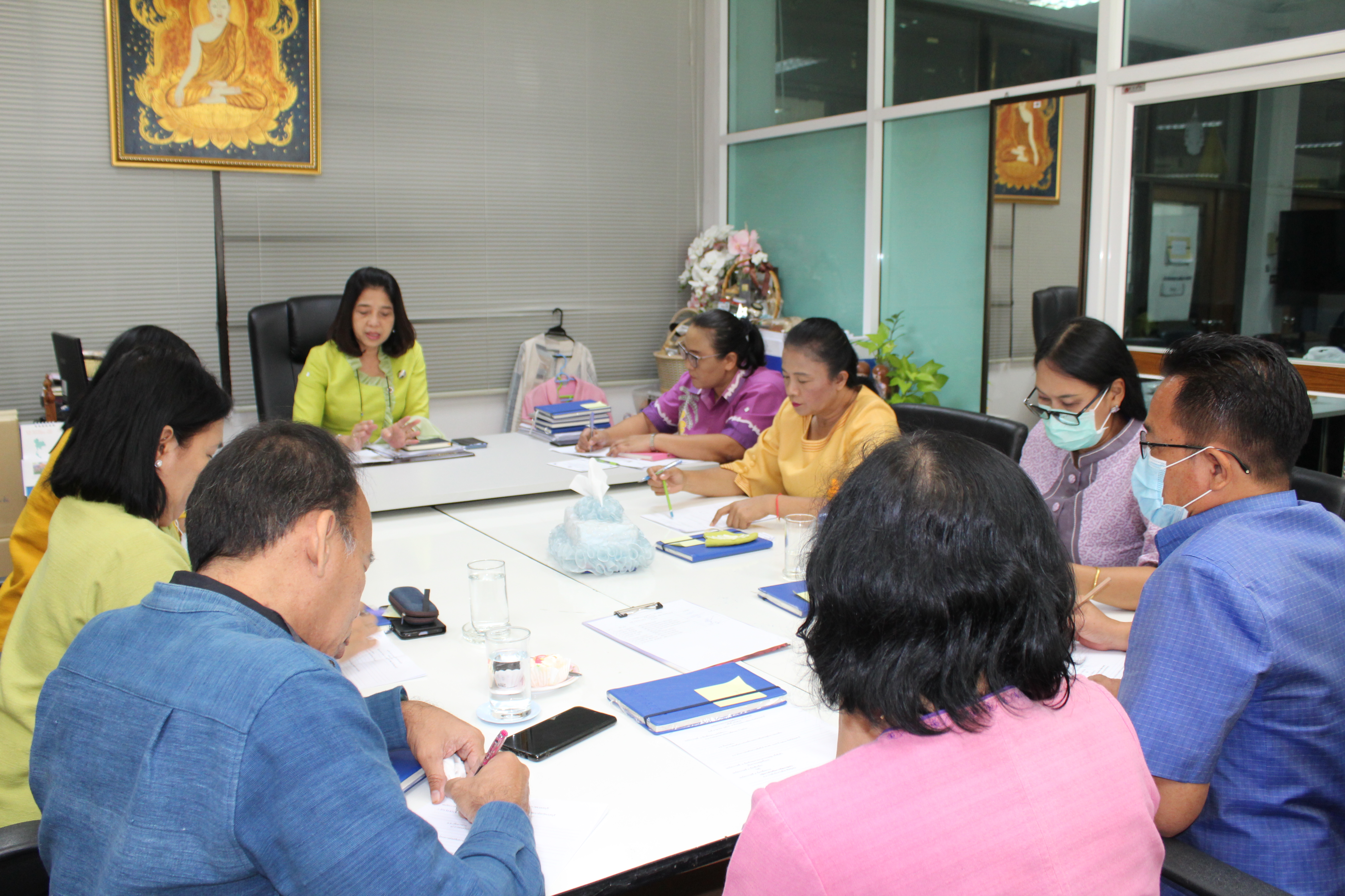 พช.นนทบุรี*** ประชุมทีมขับเคลื่อนสานงานพัฒนาชุมชนในพื้นที่อย่างต่อเนื่อง