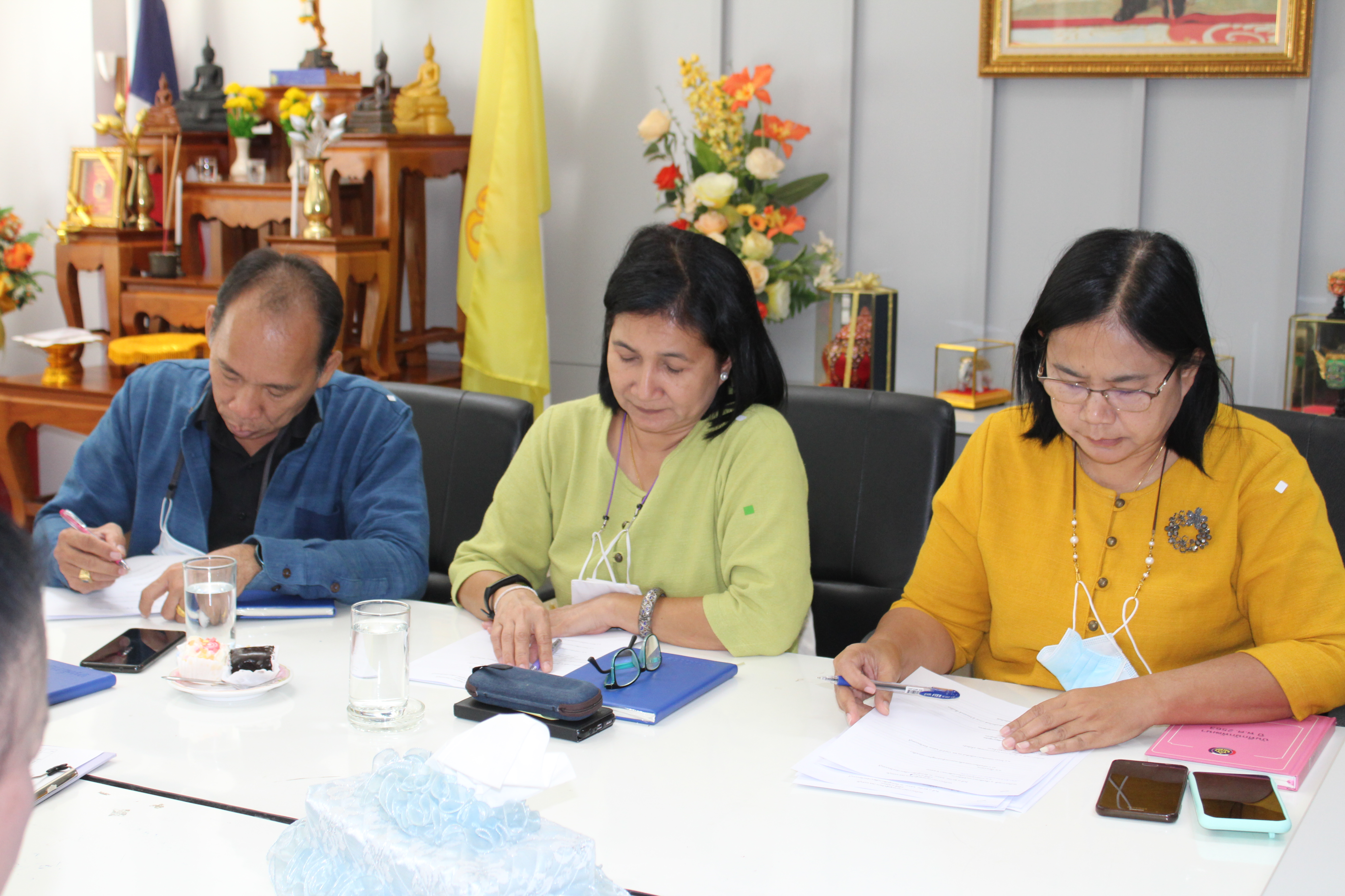 พช.นนทบุรี*** ประชุมทีมขับเคลื่อนสานงานพัฒนาชุมชนในพื้นที่อย่างต่อเนื่อง