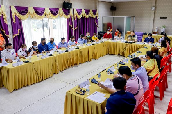 พช.นนทบุรี ร่วมประชุมหารือแนวทางขับเคลื่อนการดำเนินงานขจัดความยากจนและพัฒนาคนทุกช่วงวัยอย่างยั่งยืนตามหลักปรัชญาของเศรษฐกิจพอเพียงในระยะต่อไป