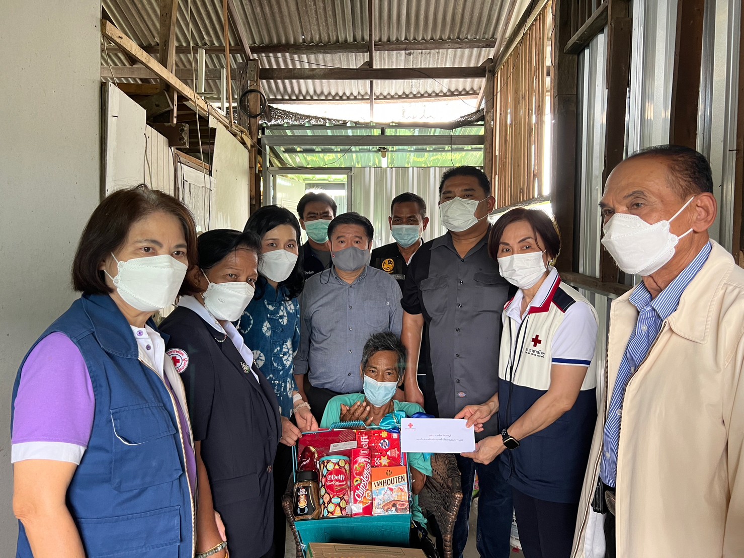 จังหวัดนนทบุรี ปูพรมลงพื้นที่ติดตามครัวเรือนตามการดำเนินงานขจัดความยากจนและพัฒนาคนทุกช่วงวัยอย่างยั่งยืนตามหลักปรัชญาของเศรษฐกิจพอเพียง พื้นที่อำเภอบางกรวย