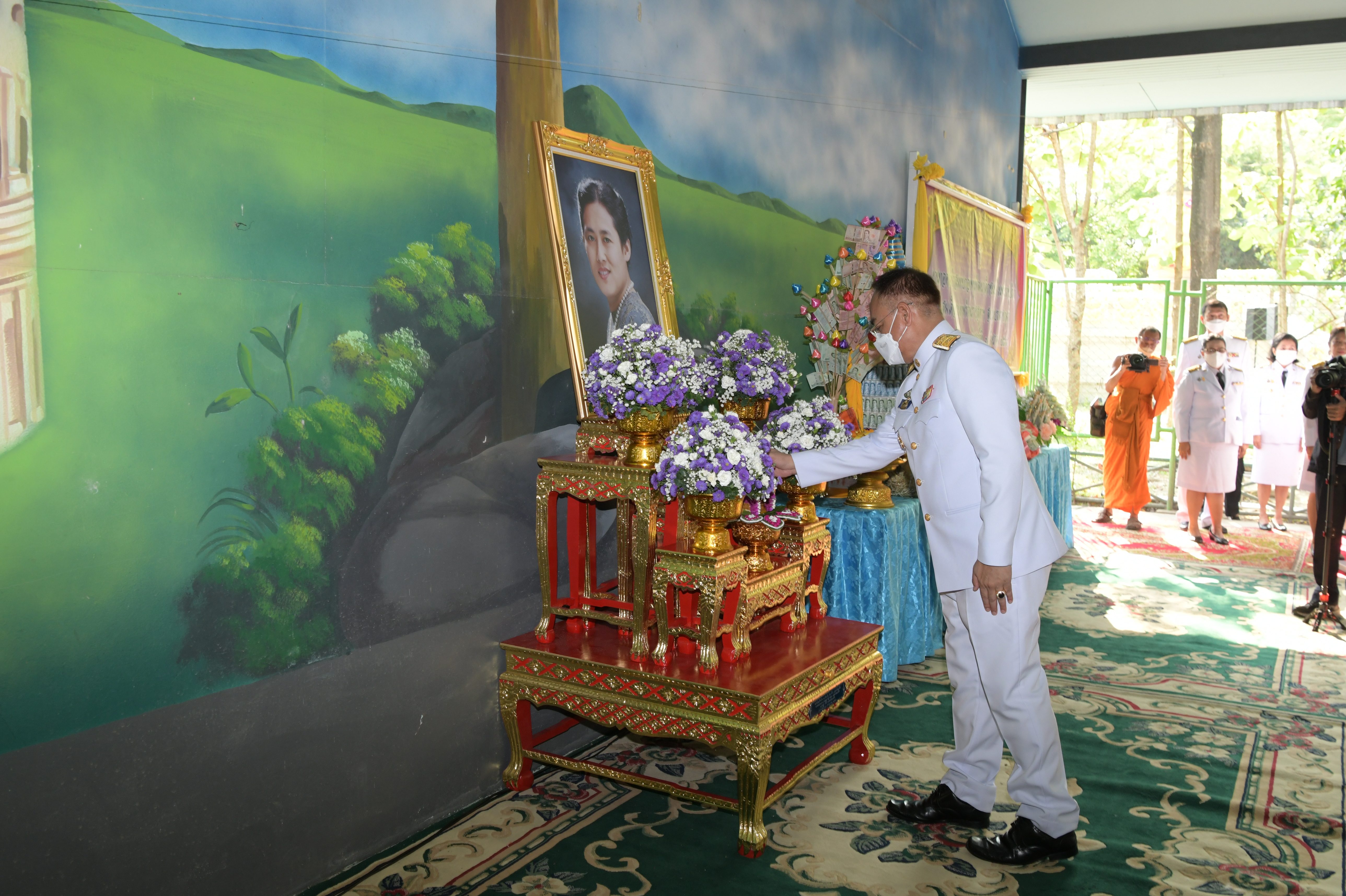 จังหวัดนนทบุรี จัดพิธีทอดผ้าป่าสมทบกองทุนพัฒนาเด็กชนบท ในพระราชูปถัมภ์ สมเด็จพระเทพรัตนราชสุดาฯ สยามบรมราชกุมารี เพื่อช่วยเหลือสนับสนุนพัฒนาเด็กก่อนวัยเรียน ที่ครอบครัวยากจนและด้อยโอกาส