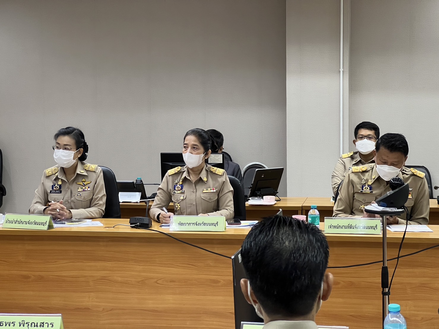 พจ.นนทบุรี นำเสนอผลการดำเนินงานศูนย์อำนวยการการขจัดความยากจนฯ (ศจพ.จ.) นนทบุรี ในที่ประชุมนายอำเภอ หัวหน้าส่วนราชการ และหน่วยงานรัฐวิสาหกิจกระทรวงมหาดไทย และหน่วยงานด้านความมั่นคง ประจำเดือน มิถุนายน 2566