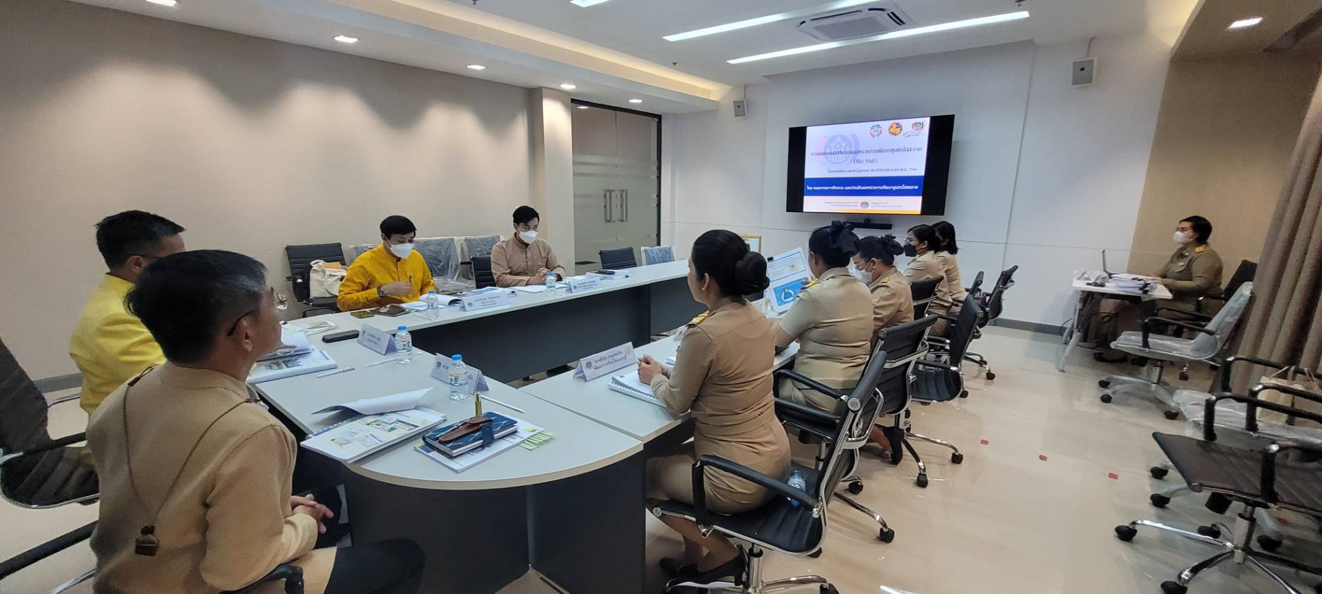 พช.นนทบุรี  รวมพลังนำเสนอผลการดำเนินงานพัฒนาชุมชนใสสะอาด ระดับ “ดีเด่น”  ประจำปีงบประมาณ พ.ศ. 2566