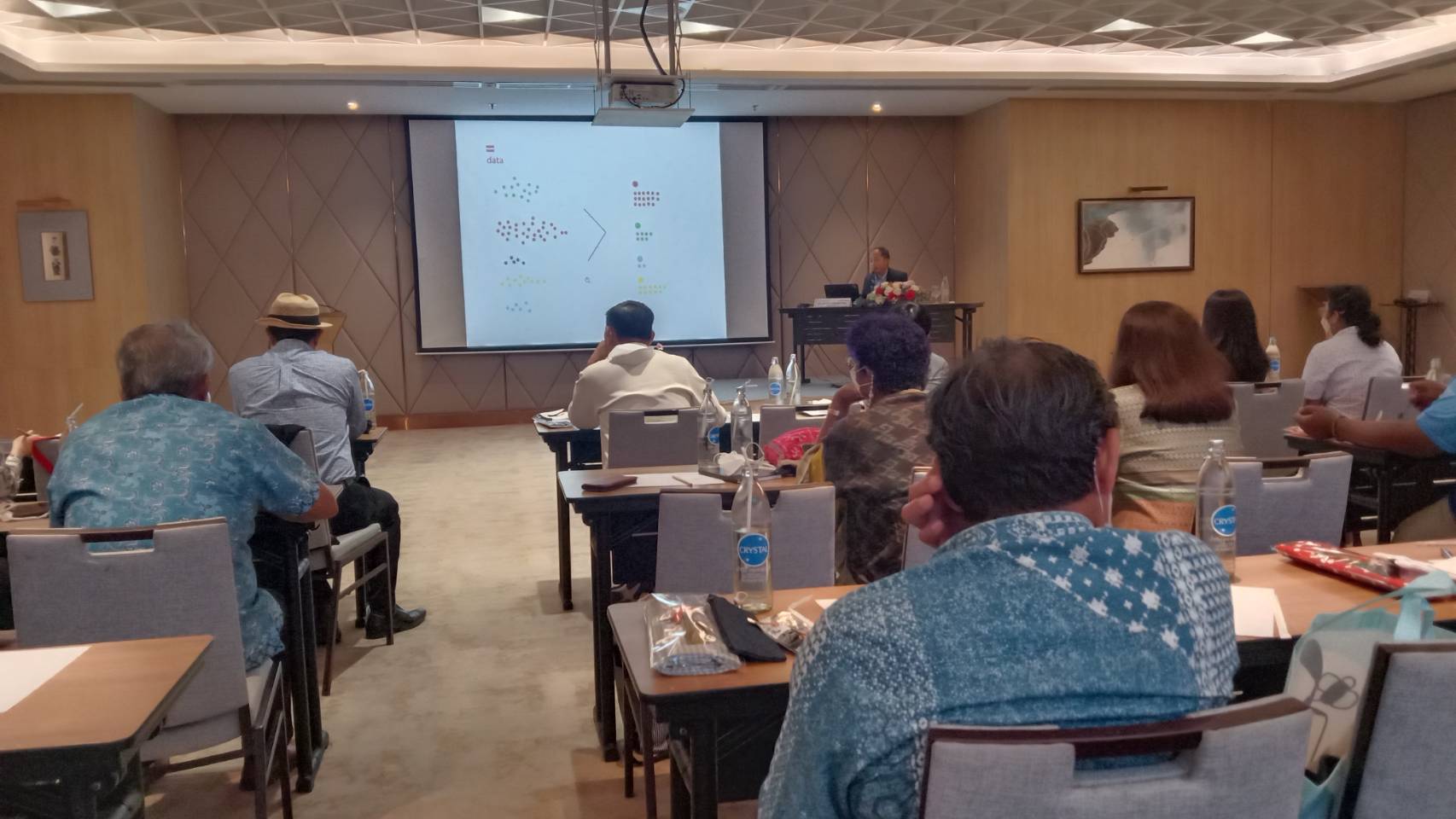 📌 จังหวัดนนทบุรี บูรณาการ ๓ หน่วยงาน ดำเนินโครงการเพิ่มมูลค่าเศรษฐกิจสร้างสรรค์ด้วยพลัง Soft Power ขับเคลื่อนจังหวัดนนทบุรี เมือง ๖ ดี สู่เมืองน่าอยู่ Livable City