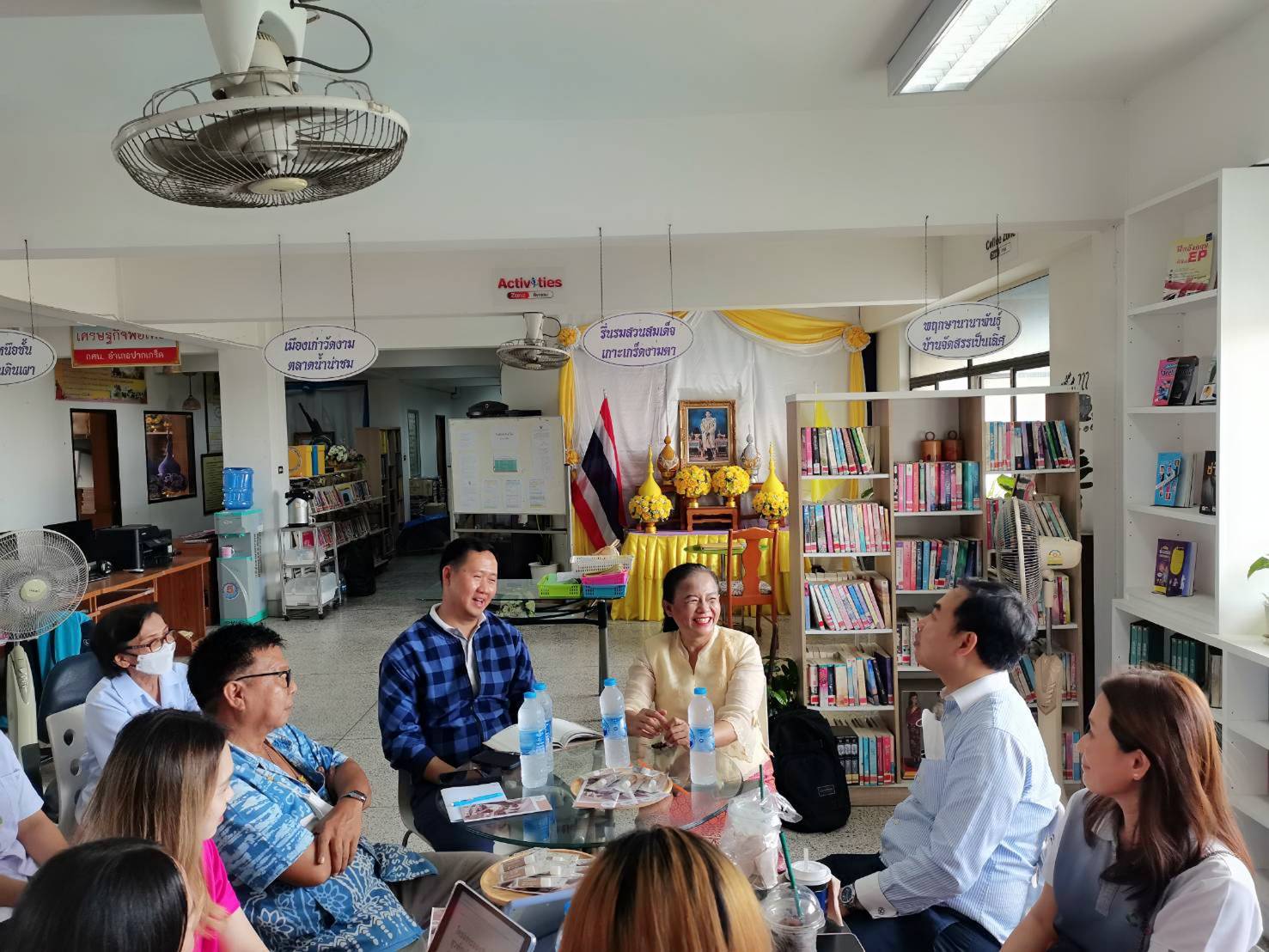 พช.นนท์ จับมือ ม.ธุรกิจบัณฑิตย์ ยกระดับผลิตภัณฑ์ OTOP สินค้าชุมชน เพื่อพัฒนาศักยภาพกลุ่มอาชีพศูนย์ส่งเสริมอาชีพนวดแผนไทยวัดเสาธงทอง