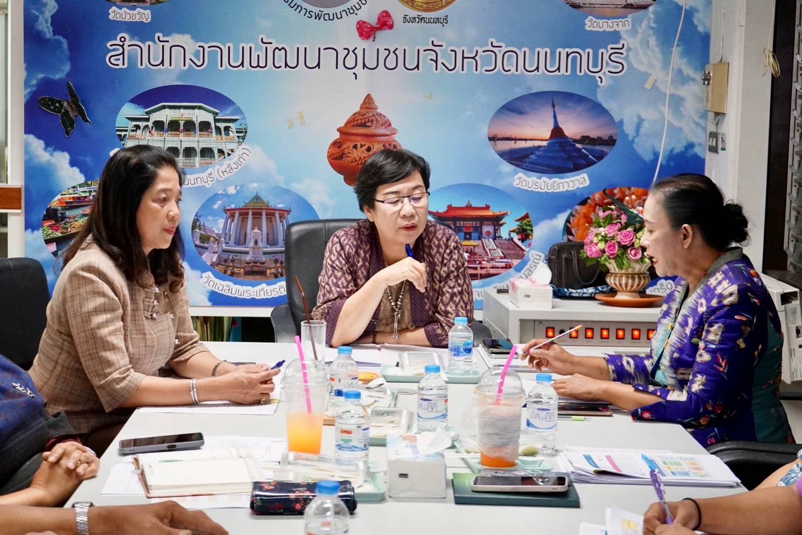 ผู้ตรวจกรมการพัฒนาชุมชน ตรวจเยี่ยมการปฏิบัติราชการของสำนักงานพัฒนาชุมชนจังหวัดนนทบุรี