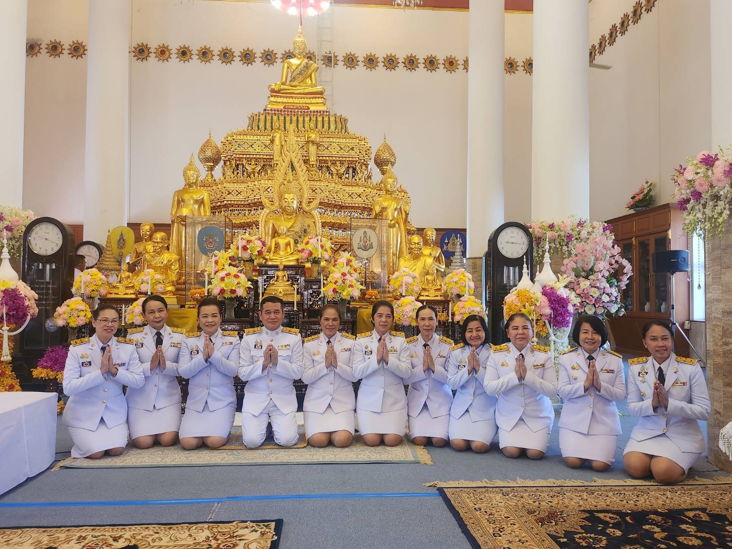 พช.นนท์ ร่วมพิธี พระราชทานผ้าพระกฐิน ประจำปี พ.ศ. 2566 กรมการพัฒนาชุมชน นำทอดถวาย  ณ วัดพิกุลทอง พระอารามหลวง ตำบลพิกุลทอง อำเภอท่าช้าง จังหวัดสิงห์บุรี