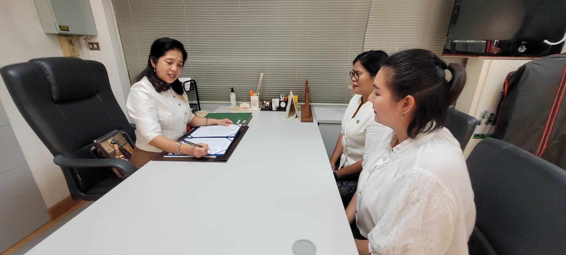 สำนักงานพัฒนาชุมชนจังหวัดนนทบุรี ร่วมประกาศเจตนารมณ์ในการต่อต้านการทุจริต ประจำปีงบประมาณ พ.ศ. 2567