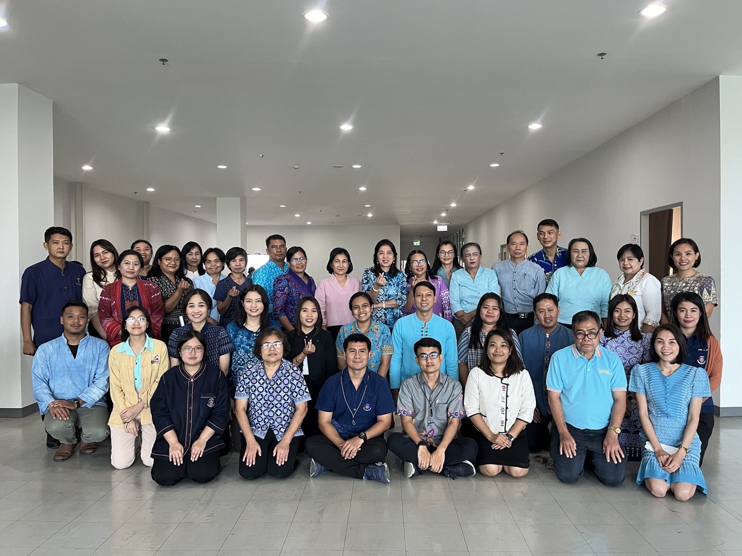 พช.นนทบุรี จัดประชุมเชิงปฏิบัติการเจ้าหน้าที่สำนักงานพัฒนาชุมชนจังหวัดนนทบุรี เพื่อขับเคลื่อนงานพัฒนาชุมชน ประจำปีงบประมาณ พ.ศ. ๒๕๖๗