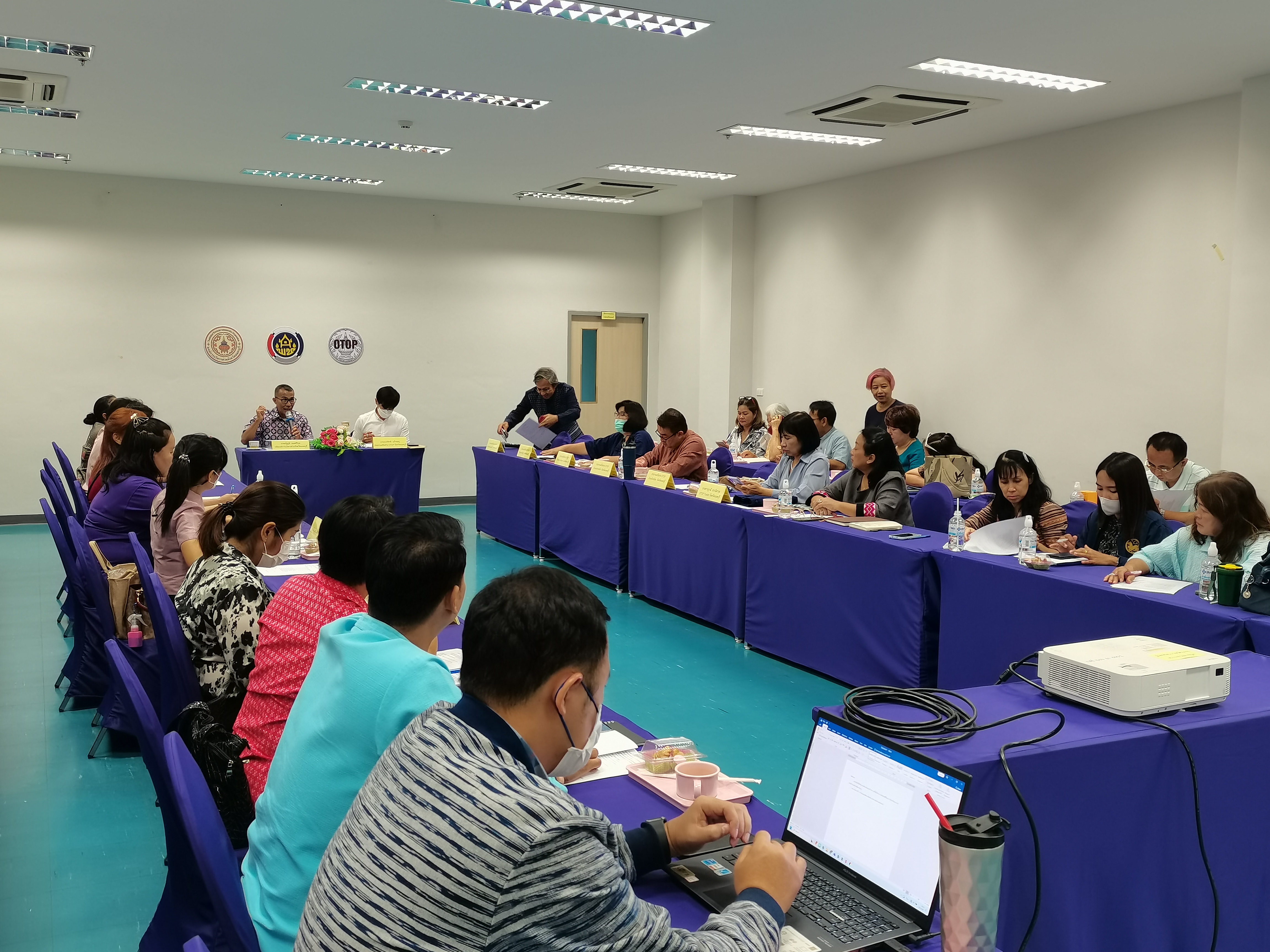 สพจ.นนทบุรี ประชุมคณะกรรมการเครือข่ายหนึ่งตำบลหนึ่งผลิตภัณฑ์ (OTOP) จังหวัดนนทบุรี