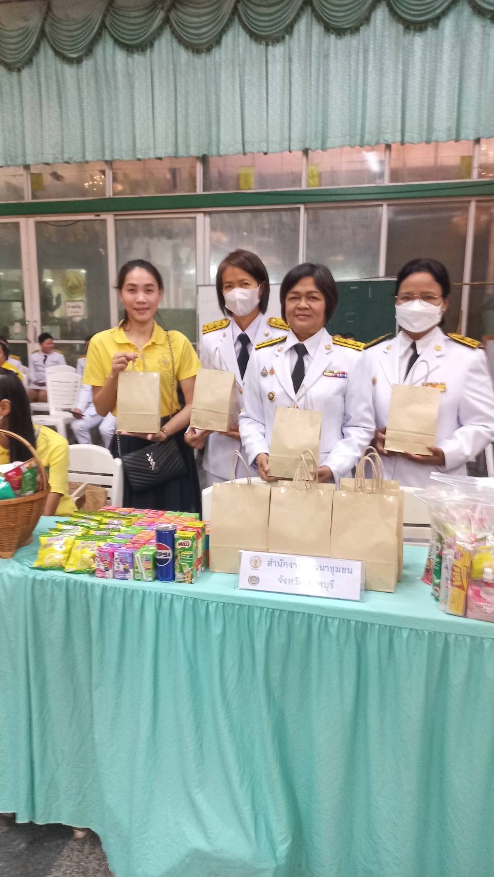 สพจ.นนทบุรีร่วมพิธีเฉลิมพระเกียรติพระบาทสมเด็จพระเจ้าอยู่หัว เนื่องในโอกาสพระราชพิธีมหามงคลเฉลิมพระชนมพรรษา 6 รอบ 28 กรกฎาคม 2567