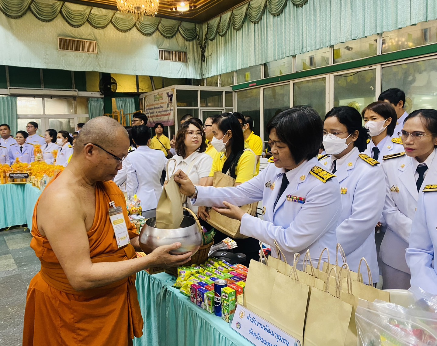 สพจ.นนทบุรีร่วมพิธีเฉลิมพระเกียรติพระบาทสมเด็จพระเจ้าอยู่หัว เนื่องในโอกาสพระราชพิธีมหามงคลเฉลิมพระชนมพรรษา 6 รอบ 28 กรกฎาคม 2567