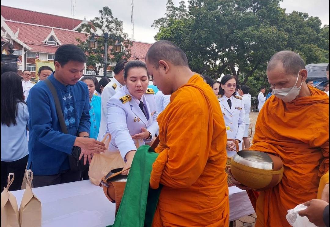 สพจ.นนทบุรี ร่วมกิจกรรมเฉลิมพระเกียรติสมเด็จพระนางเจ้าสิริกิติ์ พระบรมราชินีนาถ พระบรมราชชนนีพันปีหลวง เนื่องในโอกาสวันเฉลิมพระชนมพรรษา 12 สิงหาคม 2567