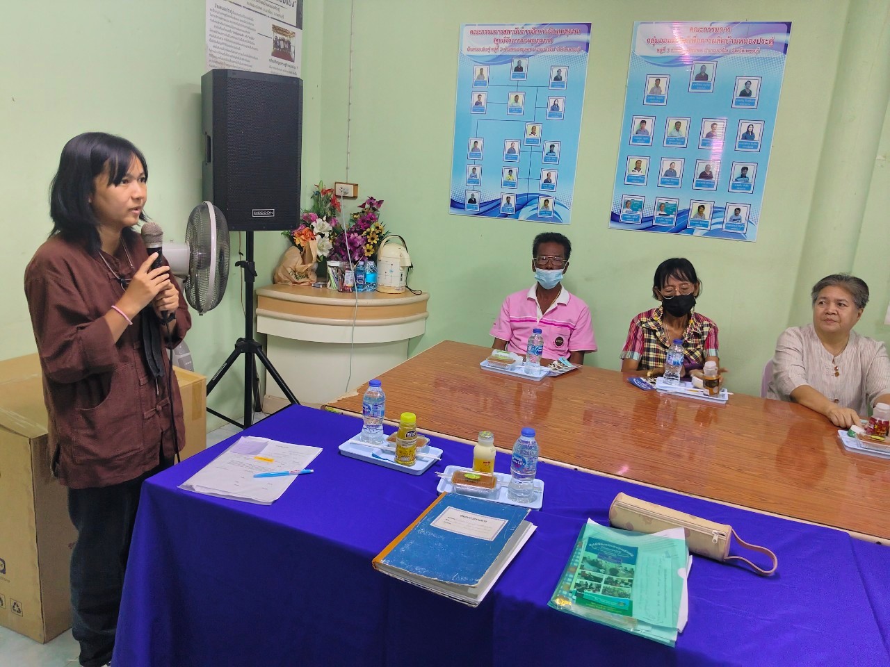 พช.ปากเกร็ดศึกษาดูงานศูนย์จัดการกองทุนชุมชนบ้านดงตากิต และบ้านหนองประดู่ จ.เพชรบุรี