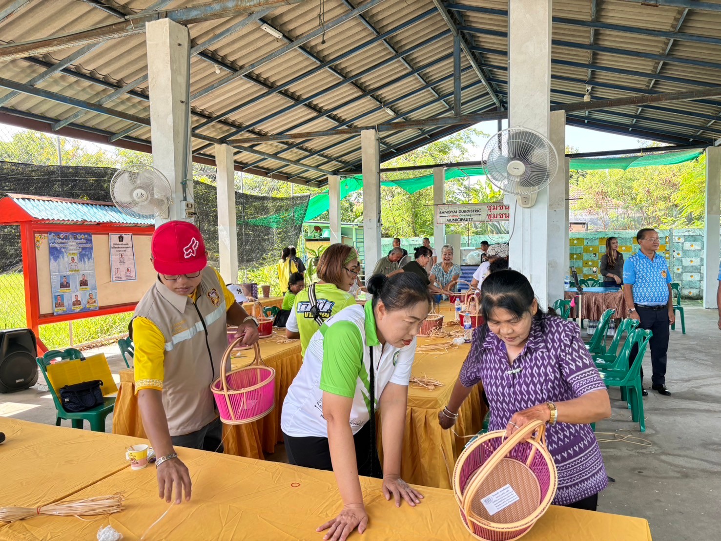 พช. บางใหญ่ สนับสนุนโครงการสนับสนุนการขับเคลื่อนกิจกรรมตามแผนพัฒนาตำบล กิจกรรมพัฒนาศักยภาพกลุ่ม องค์กร และเครือข่าย