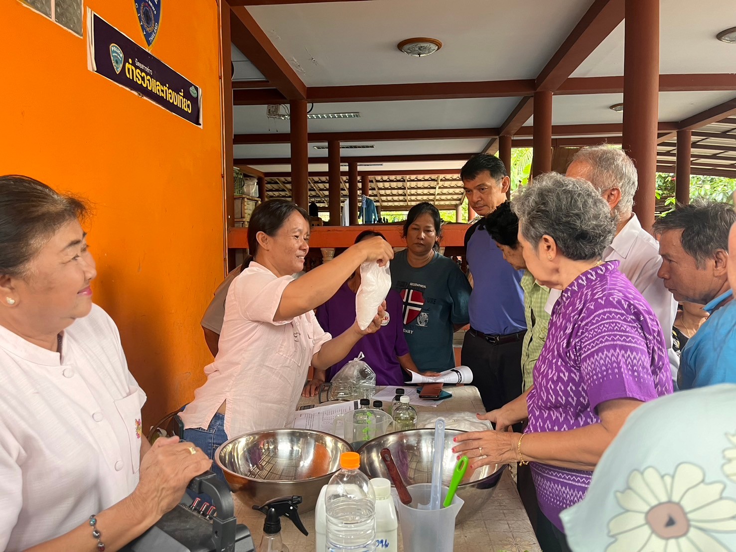 โครงการส่งเสริมการออมและพัฒนาทักษะทางการเงิน (Financial Literacy)