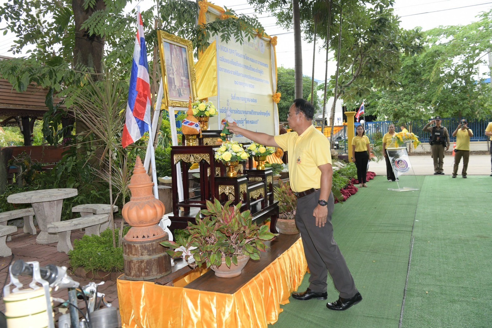 จังหวัดนนทบุรี (Kick off) โครงการ โคก หนอง นา อารยเกษตร เฉลิมพระเกียรติพระบาทสมเด็จพระเจ้าอยู่หัวเนื่องในโอกาสพระราชพิธีมหามงคลเฉลิมพระชนมพรรษา 6 รอบ 28 กรกฎาคม 2567