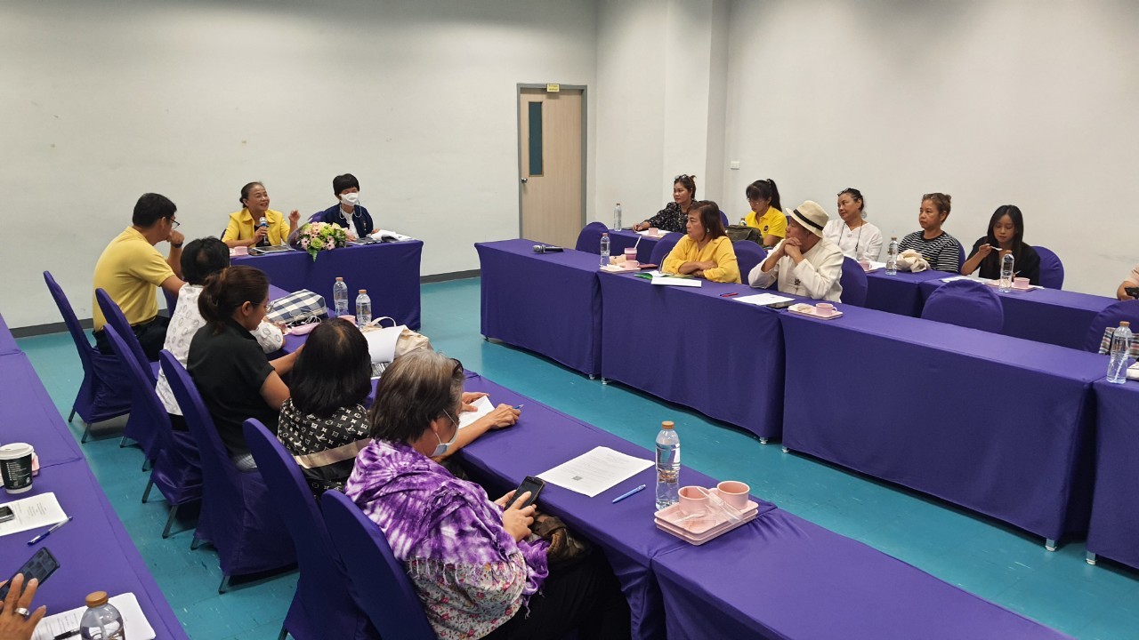 การประชุมคณะกรรมการเครือข่าย กลุ่มอาชีพ และผู้ผลิตผู้ประกอบการ หนึ่งตำบลหนึ่งผลิตภัณฑ์ (OTOP) อำเภอเมืองนนทบุรี ครั้งที่ 2/2567