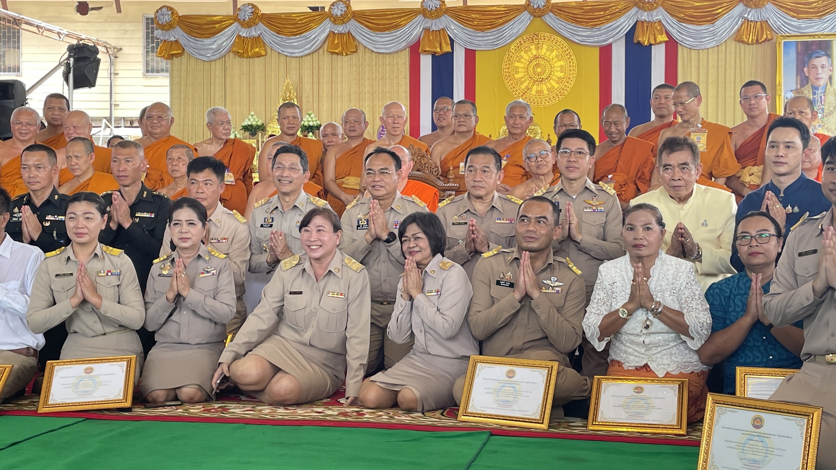 พช ฺนนทบุรีเข้าร่วมลงพื้นที่ตรวจเยี่ยมและติดตามผลการดำเนินงานโครงการสร้างความปรองดองสมานฉันท์ โดยใช้หลักธรรม ทางพระพุทธศาสนา “หมู่บ้านรักษาศีล 5” จังหวัดนนทบุรี ประจำปีงบประมาณ พ.ศ.2567
