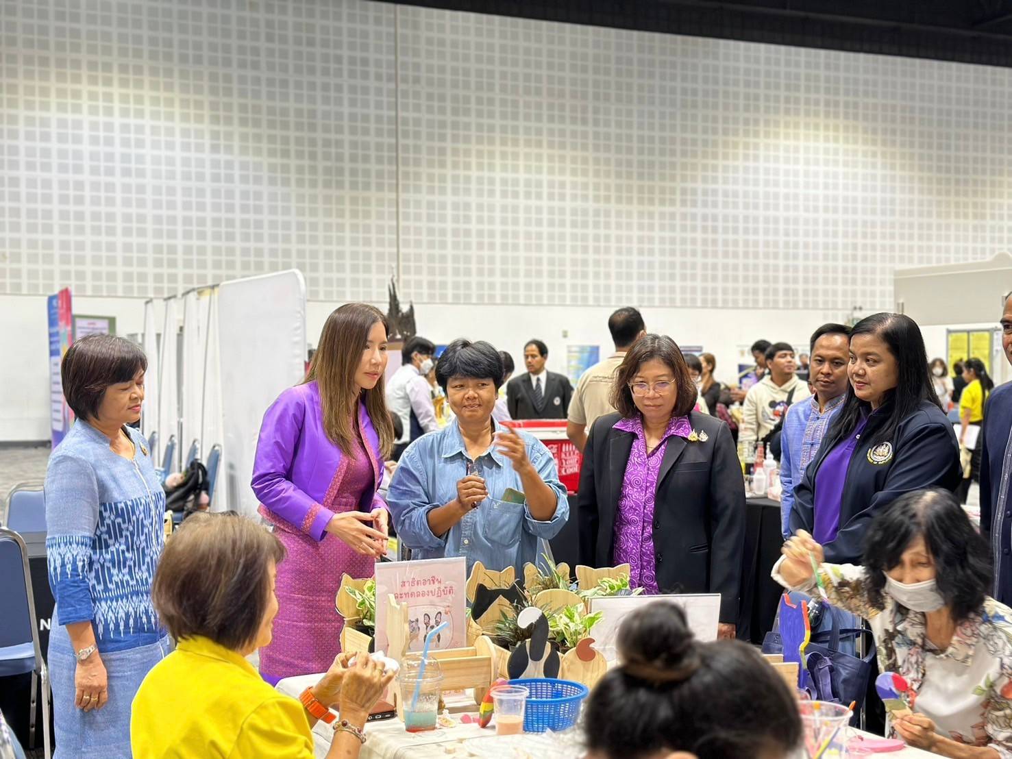 พช.นนทบุรีร่วมพิธีเปิดงานวันนัดพบแรงงานจังหวัดนนทบุรี “job Fair @Nonthaburi2024”