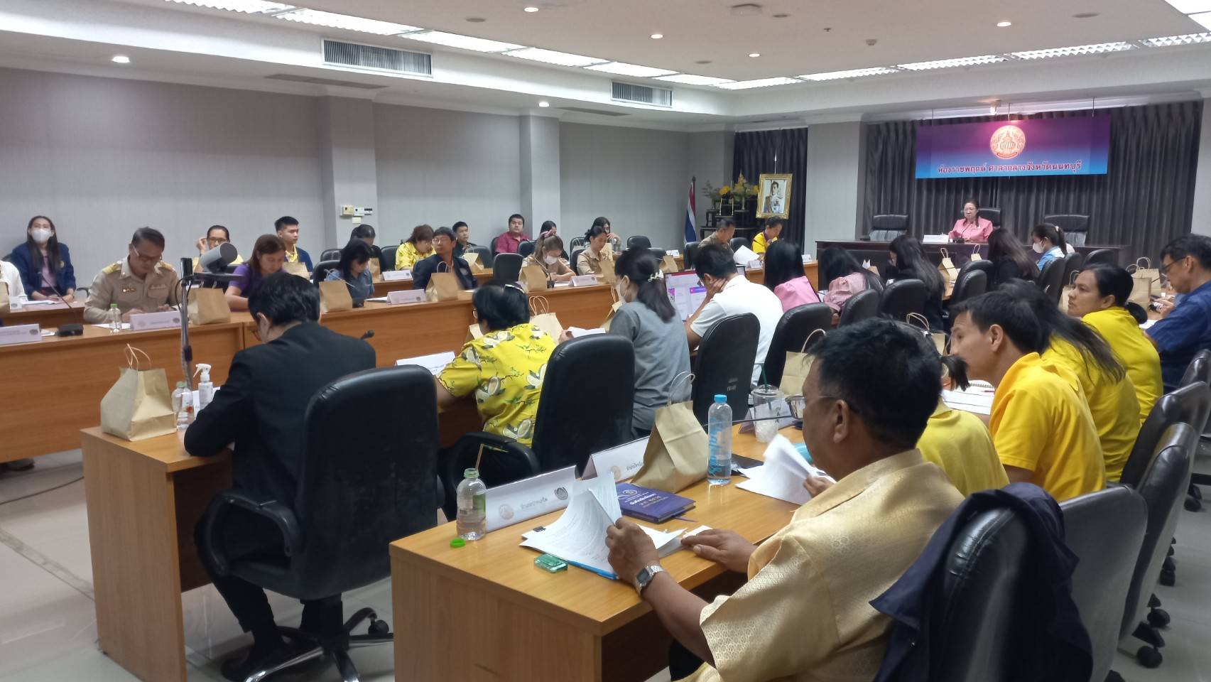 พช.นนทบุรีดำเนินการประชุมการนำเสนอผลการจัดเก็บและรับรองคุณภาพการจัดเก็บข้อมูลความจำเป็นพื้นฐาน (จปฐ.) ระดับจังหวัด ประจำปี 2567