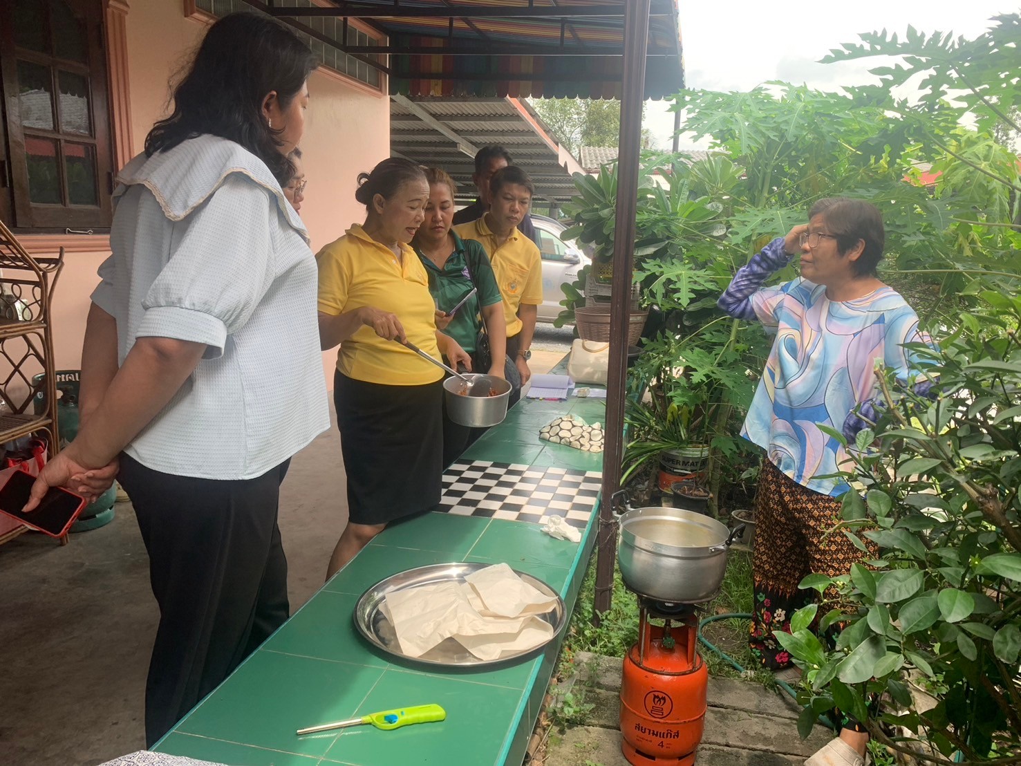 พช.นนท์ ลงพื้นที่ขับเคลื่อนการพัฒนาเศรษฐกิจฐานรากและประชารัฐจังหวัดนนทบุรี อำเภอปากเกร็ด