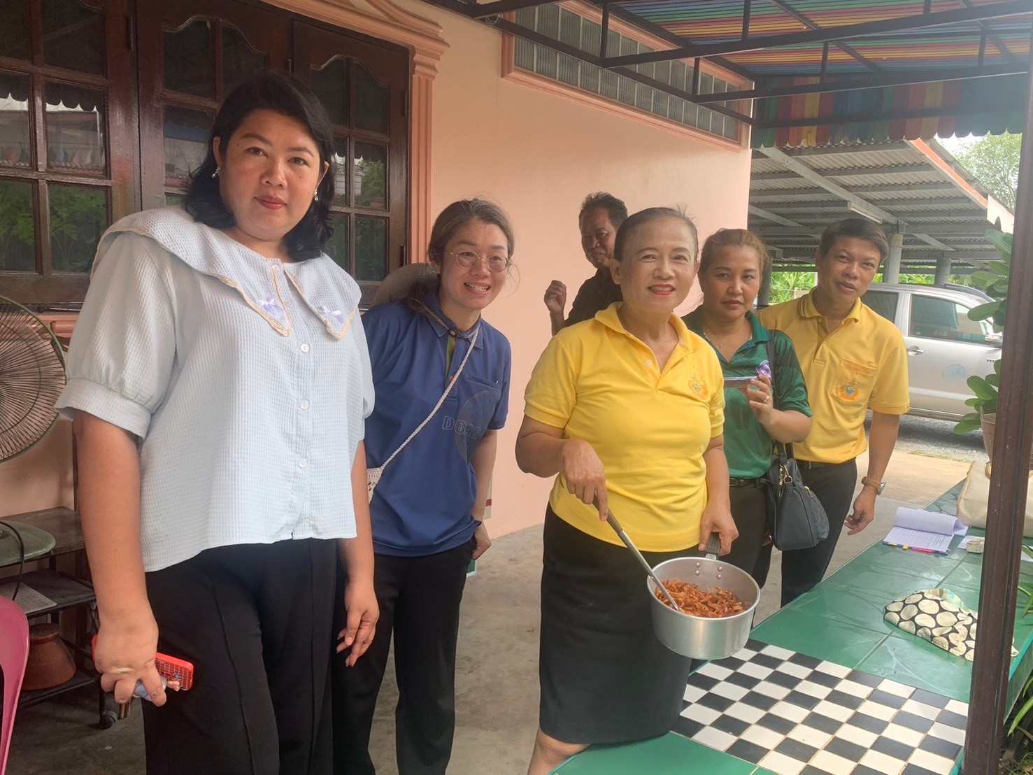 พช.นนท์ ลงพื้นที่ขับเคลื่อนการพัฒนาเศรษฐกิจฐานรากและประชารัฐจังหวัดนนทบุรี อำเภอปากเกร็ด