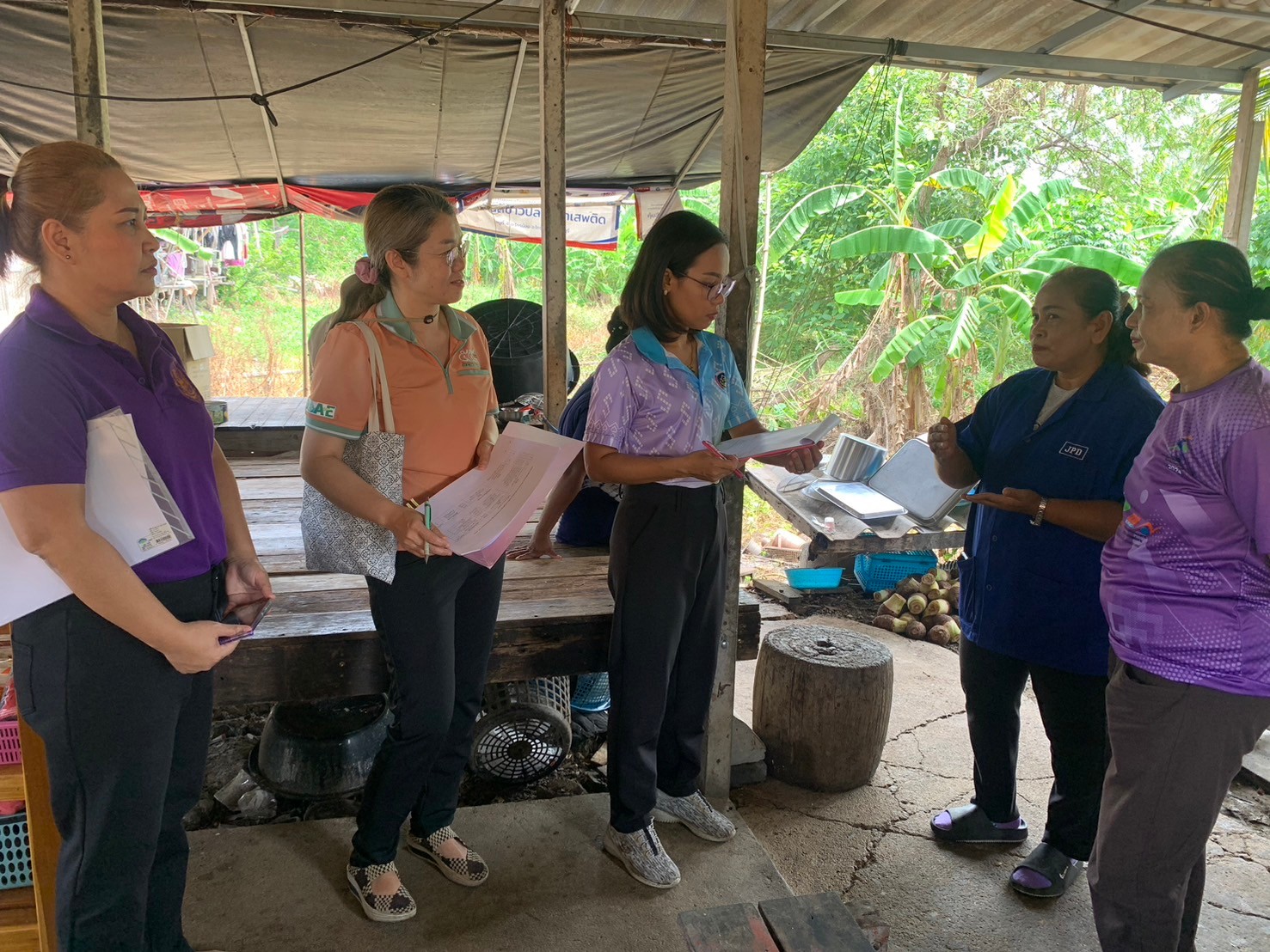 พช.นนท์ ลงพื้นที่ขับเคลื่อนการพัฒนาเศรษฐกิจฐานรากและประชารัฐจังหวัดนนทบุรี