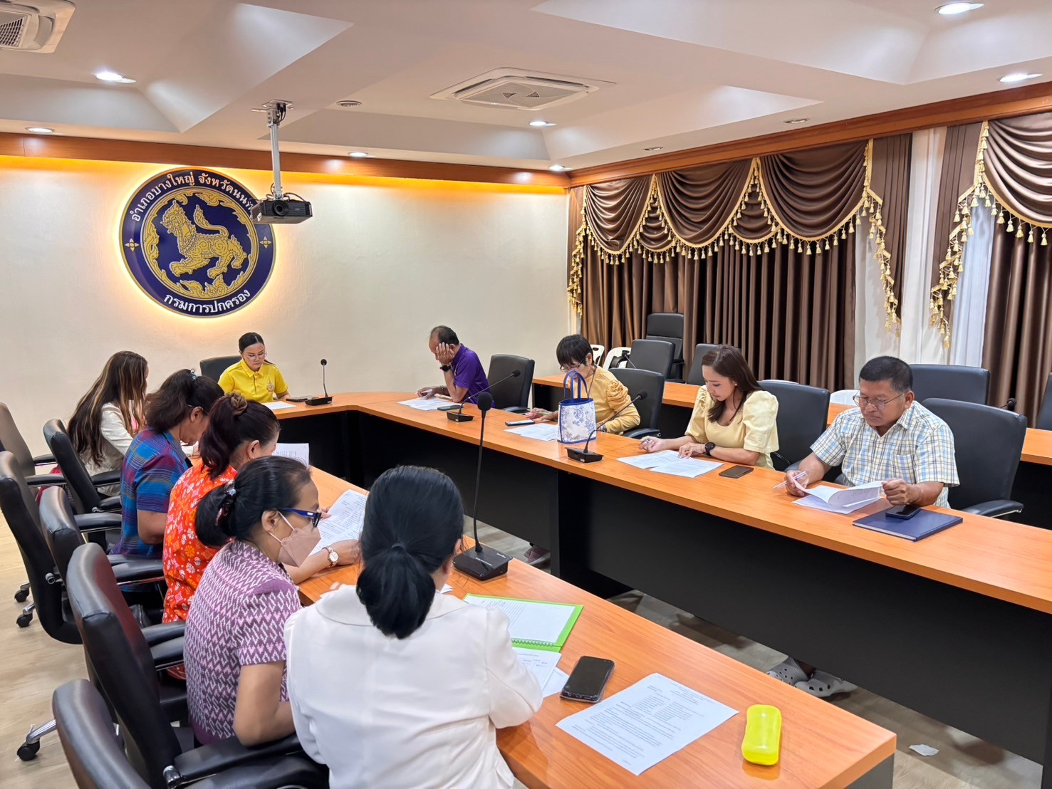 พช.บางใหญ่ จัดประชุมคณะอนุกรรมการกลั่นกรองและติดตามการดำเนินงานกองทุนพัฒนาบทบาทสตรีอำเภอบางใหญ่ ครั้งที่ 4/2567