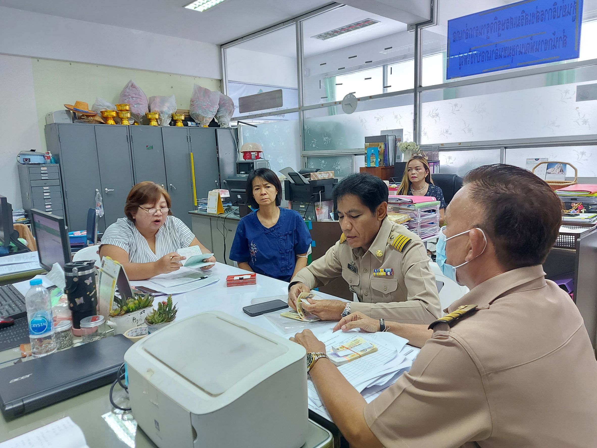 พช.จังหวัดนนทบุรี ติดตามการดำเนินงานกลุ่มออมทรัพย์เพื่อการผลิตในพื้นที่อำเภอบางใหญ่