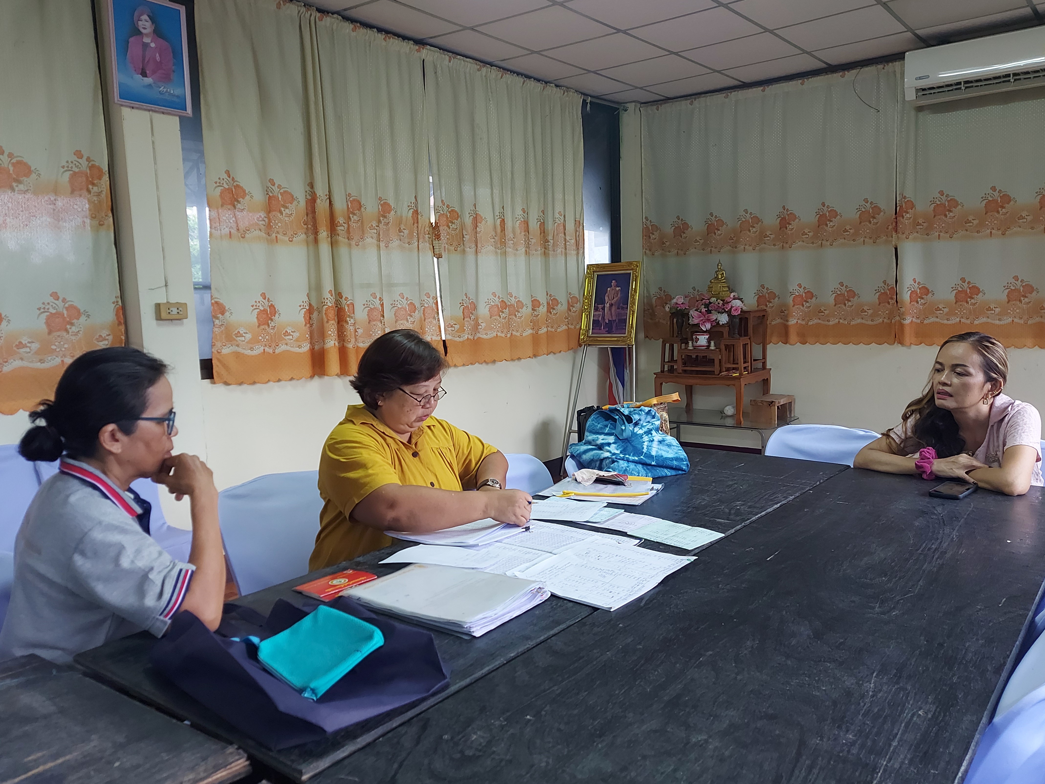 พช.จังหวัดนนทบุรี ติดตามการดำเนินงานกลุ่มออมทรัพย์เพื่อการผลิตในพื้นที่อำเภอบางใหญ่