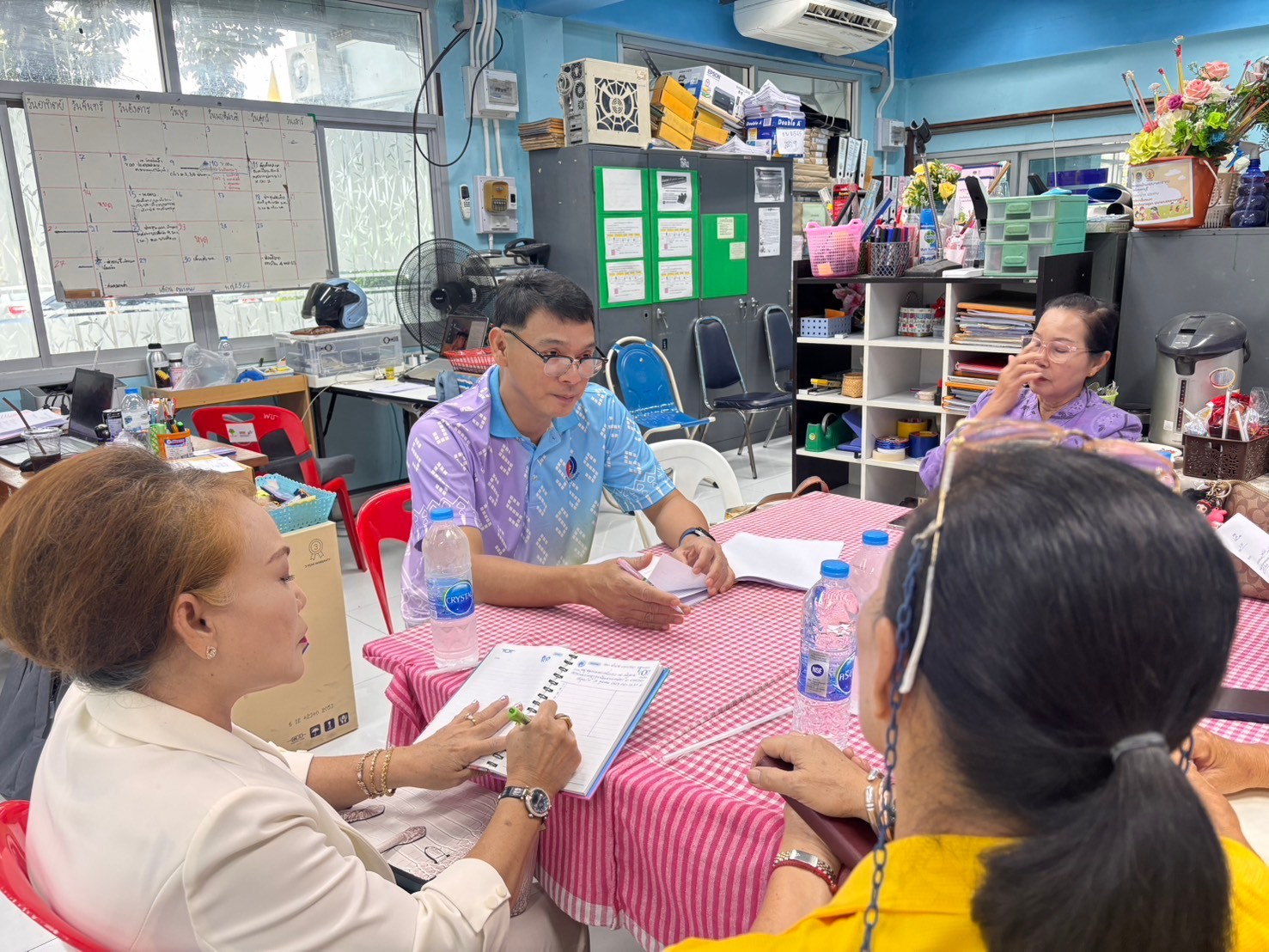 พช.บางกรวย ประชุมคณะทำงานขับเคลื่อนกองทุนพัฒนาบทบาทสตรีตำบล/เทศบาล อำเภอบางกรวย